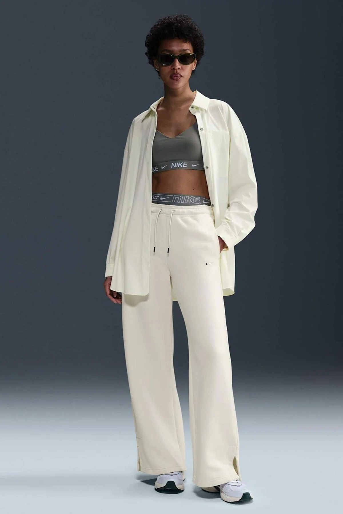 Nike Phoenix Fleece Swoosh Wide Leg Joggers With Boxer Detail Kadın Boxer Detaylı Eşofman Altı Krem Fiyatı, Yorumları ve Özellikleri