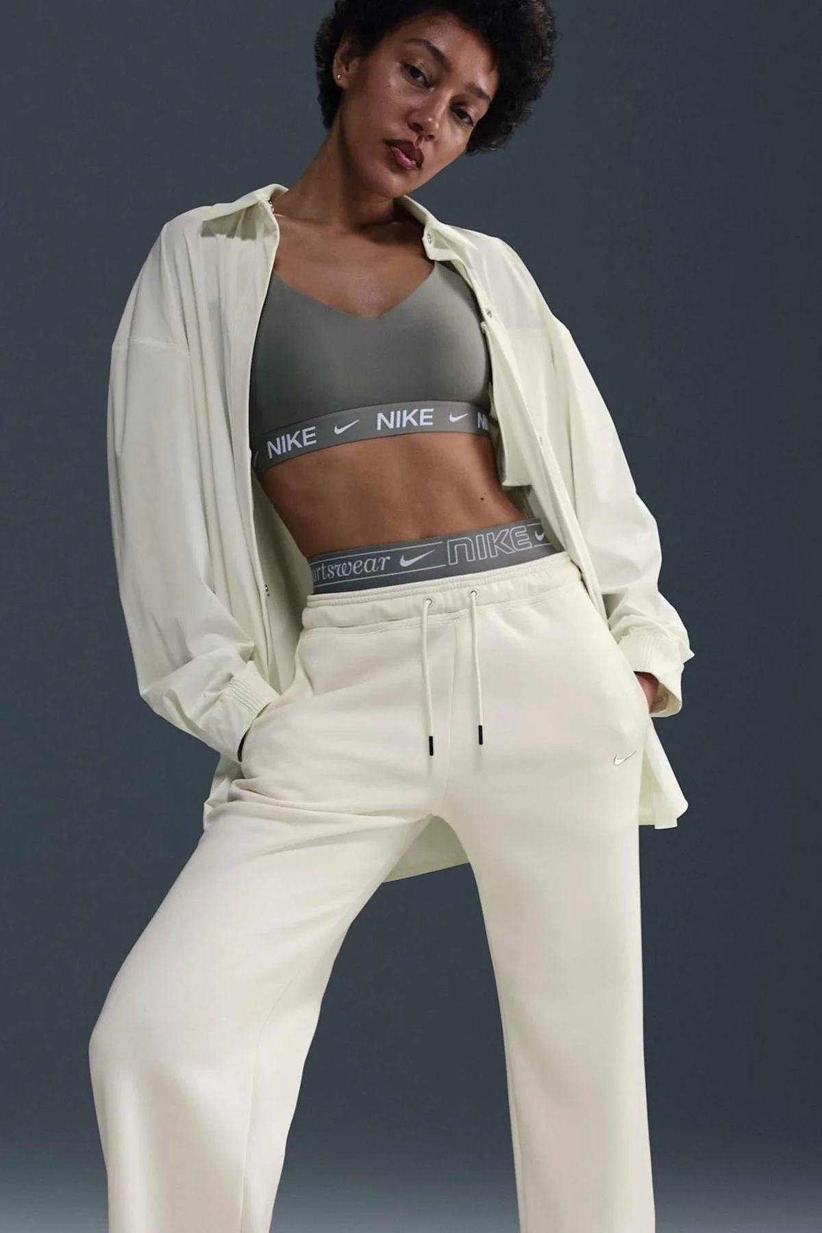 Nike Phoenix Fleece Swoosh Wide Leg Joggers With Boxer Detail Kadın Boxer Detaylı Eşofman Altı Krem Fiyatı, Yorumları ve Özellikleri