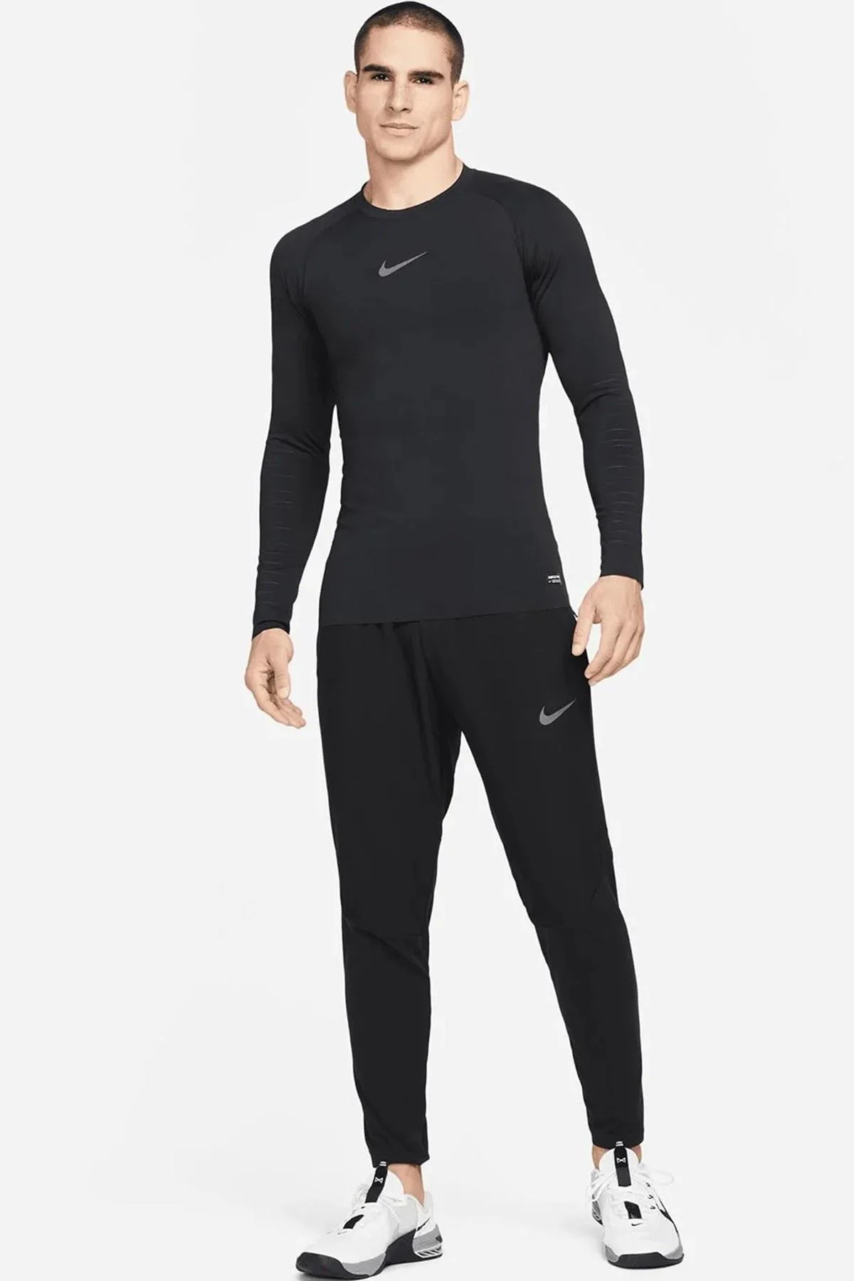 Nike Pro Dri Fit ADV Athletic Tight Fit Training Body Kalın Sıkı Erkek Koşu Antrenman Üstü Sweatshirt Siyah Nike Pro Dri Fit ADV Athletic Tight Fit Training Body Kalın Sıkı Erkek Koşu Antrenman Üstü Sweatshirt Siyah Fiyatı, Yorumları ve Özellikleri
