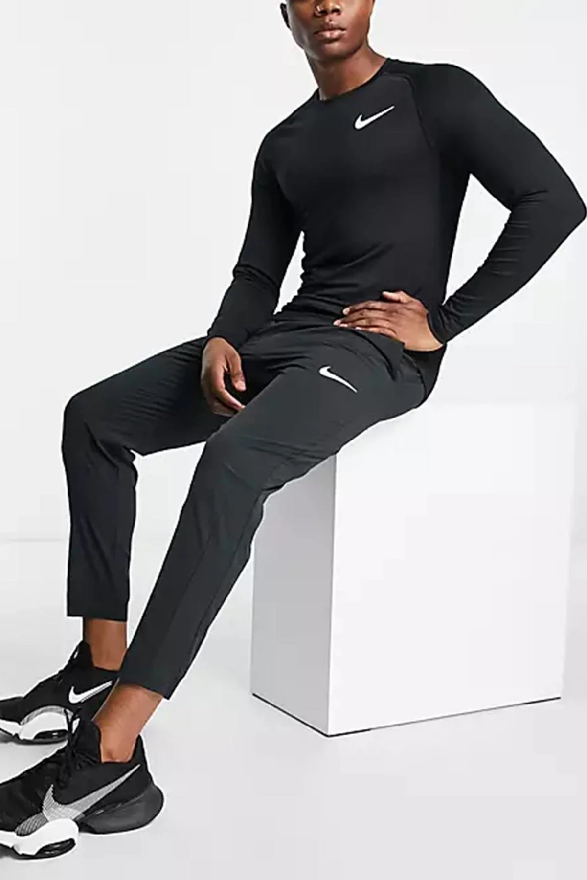 Nike Pro Dri-Fit Flex Vent Max Erkek Günlük Stil Eşofman Altı Siyah Nike Pro Dri-Fit Flex Vent Max Erkek Günlük Stil Eşofman Altı Siyah
