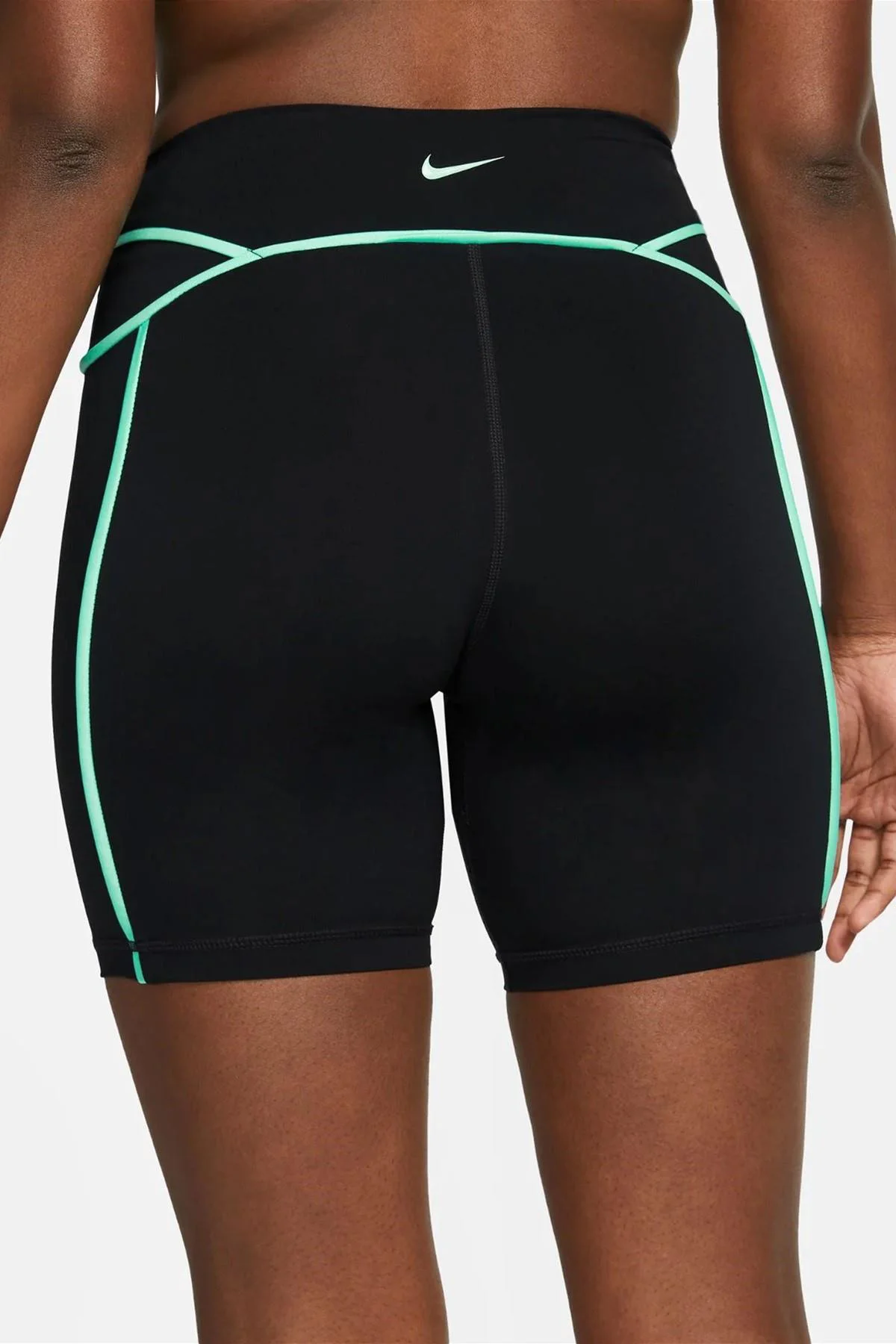Nike Pro Dri-FIT Mid Rise 7 İnç Membershp Kadın Siyah Kısa Tayt Nike Pro Dri-FIT Mid Rise 7 İnç Membershp Kadın Siyah Kısa Tayt Fiyatı, Yorumları ve Özellikleri