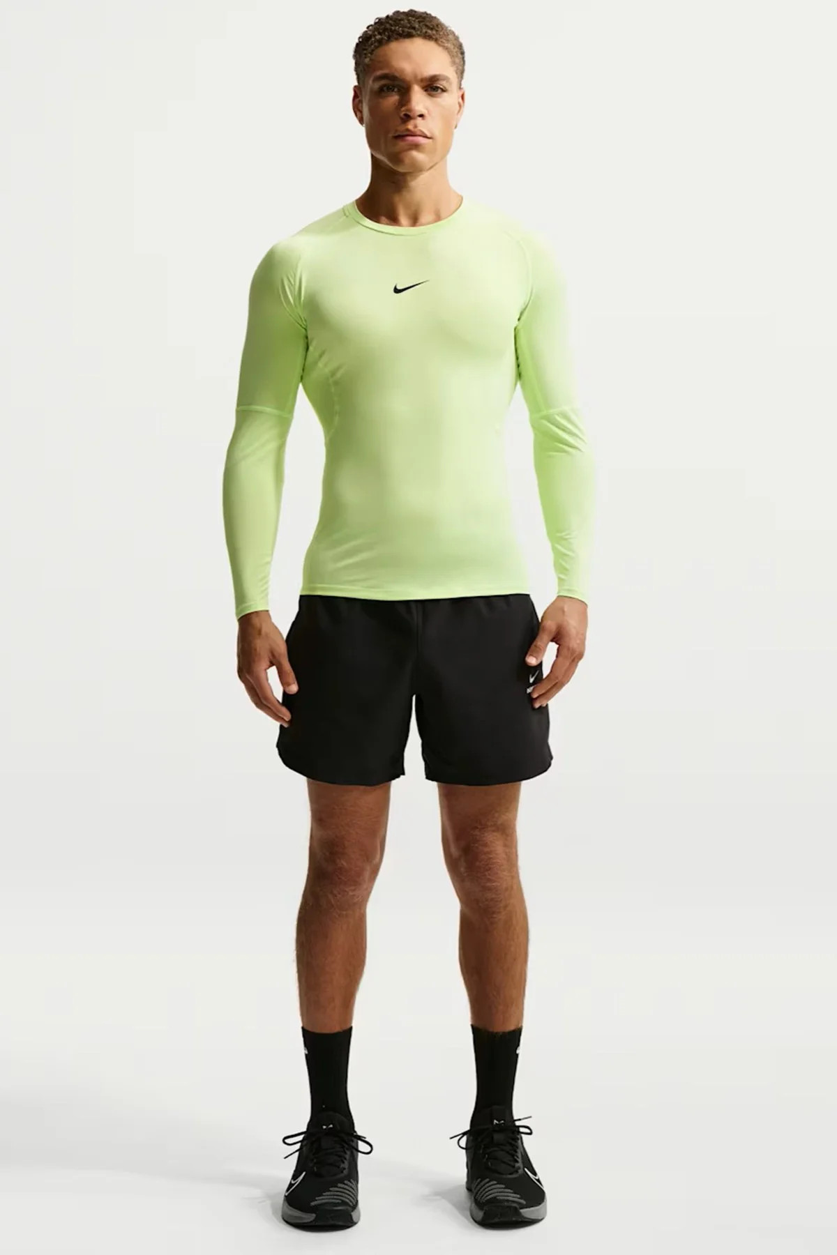 Nike Pro Dri Fit Tight Top Mens LS Uzun Kollu Erkek Antreman Sweatshirt Yeşil Nike Pro Dri Fit Tight Top Mens LS Uzun Kollu Erkek Antreman Sweatshirt Yeşil Fiyatı, Yorumları ve Özellikleri