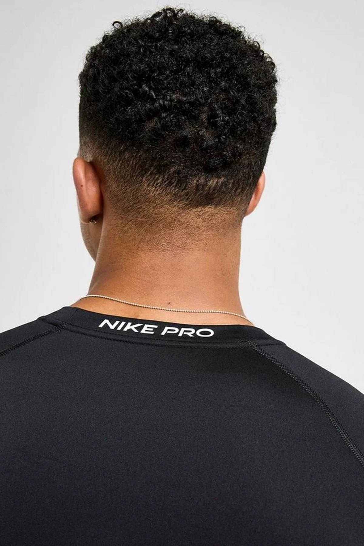 Nike Pro Dri Fit Tight Top Mens LS Uzun Kollu Erkek Antreman Sweatshirt Siyah Nike Pro Dri Fit Tight Top Mens LS Uzun Kollu Erkek Antreman Sweatshirt Siyah