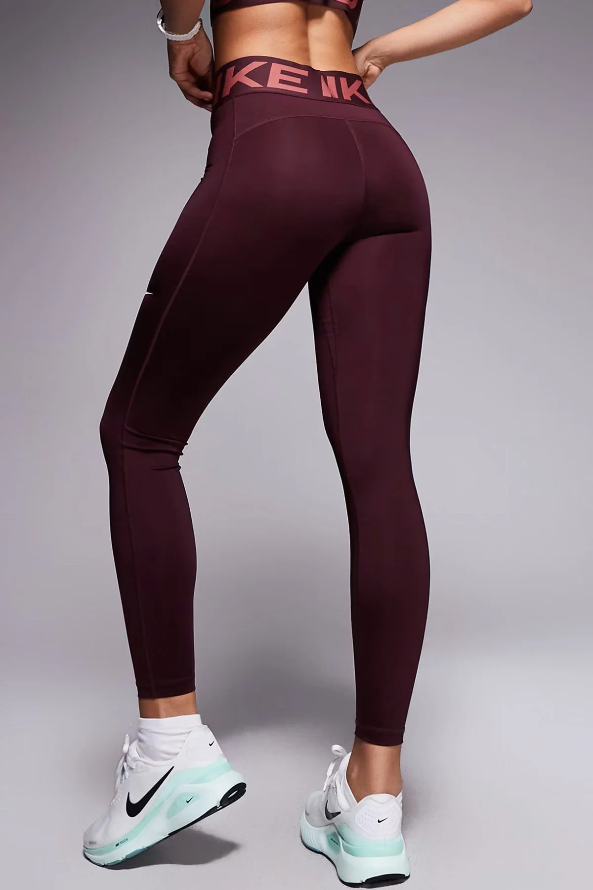 Nike Pro Sculpt Dri Fit High Rise Full Length Leggings Kadın Yüksek Bel Antrenman Tayt Bordo Nike Pro Sculpt Dri Fit High Rise Full Length Leggings Kadın Yüksek Bel Antrenman Tayt Bordo Fiyatı, Yorumları ve Özellikleri