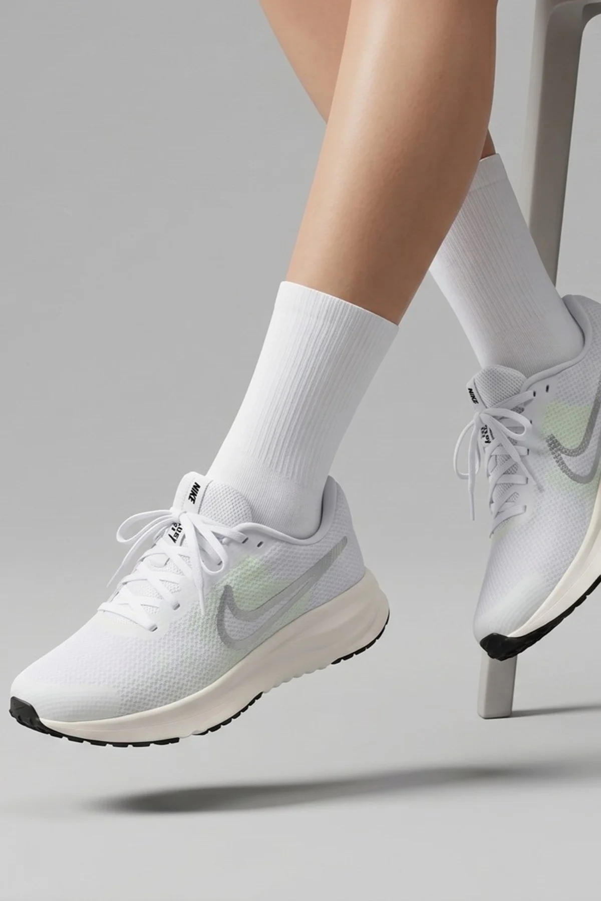 Nike Run Defy Womens Sneaker Kadın Günlük Spor Ayakkabı Beyaz Nike Run Defy Womens Sneaker Kadın Günlük Spor Ayakkabı Beyaz Fiyatı, Yorumları ve Özellikleri