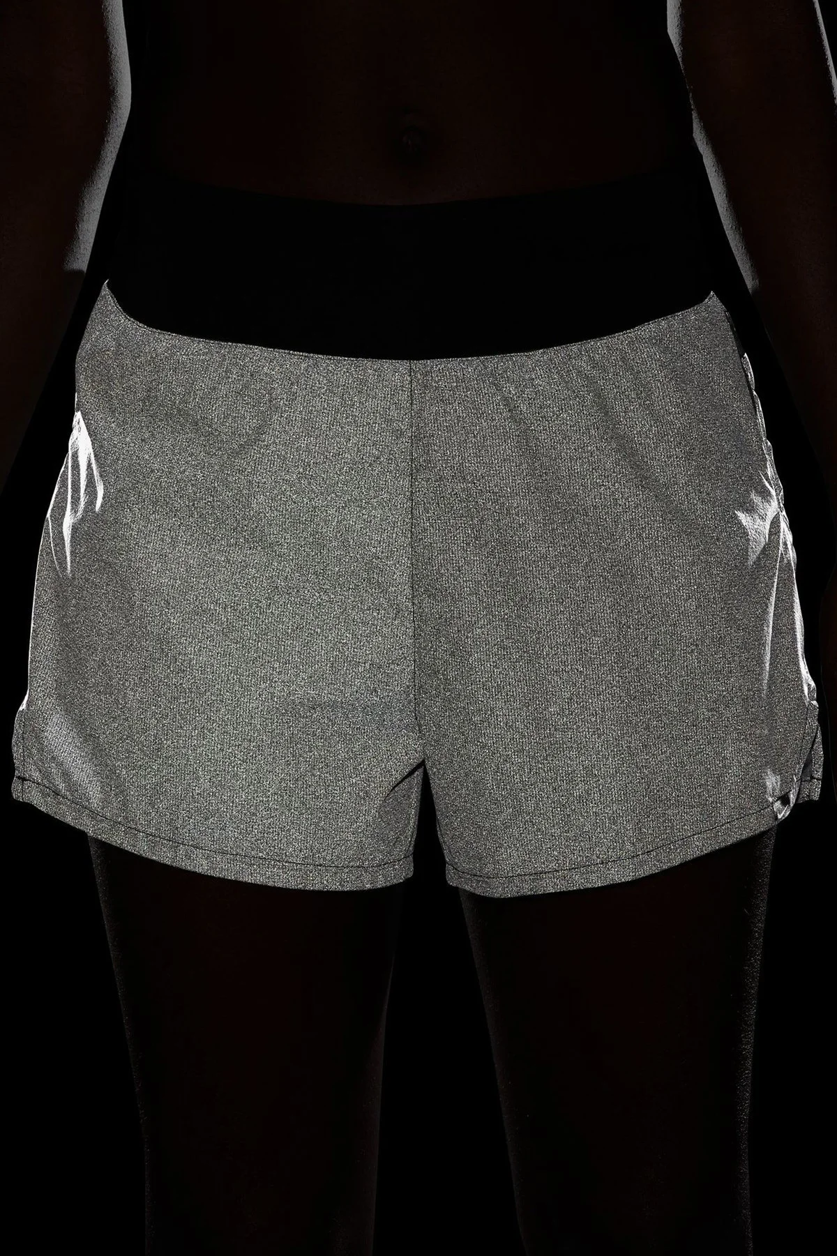 Nike Run Division 2 in 1 Reflective Shorts 8cm Kadın Taytlı 2 Cepli Reflektörlü Koşu Şortu Siyah