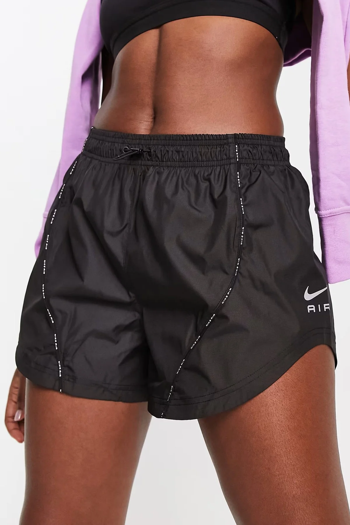 Nike Running Air Loose Fit Woven Shorts Kadın Dokuma Bol Kesim Slip Astarlı Cepli Koşu Şortu Siyah Nike Running Air Loose Fit Woven Shorts Kadın Dokuma Bol Kesim Slip Astarlı Cepli Koşu Şortu Siyah
