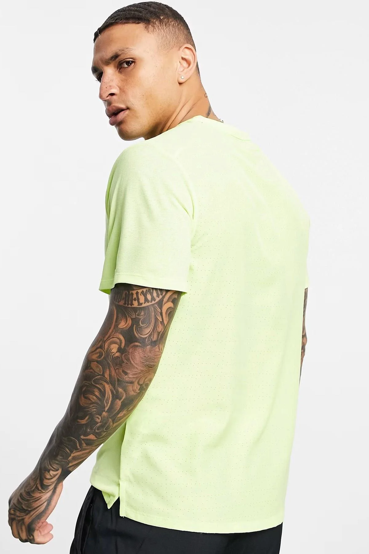 Nike Running Run Division Miler Swoosh Logo T-shirt Yellow Reflektörlü Erkek Antreman Tişörtü Sarı Fiyatı, Yorumları ve Özellikleri