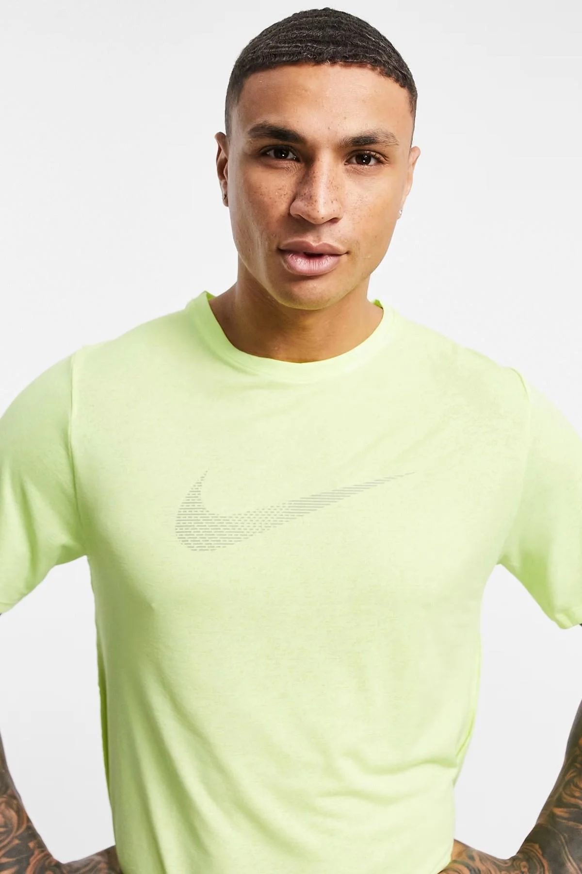 Nike Running Run Division Miler Swoosh Logo T-shirt Yellow Reflektörlü Erkek Antreman Tişörtü Sarı Fiyatı, Yorumları ve Özellikleri