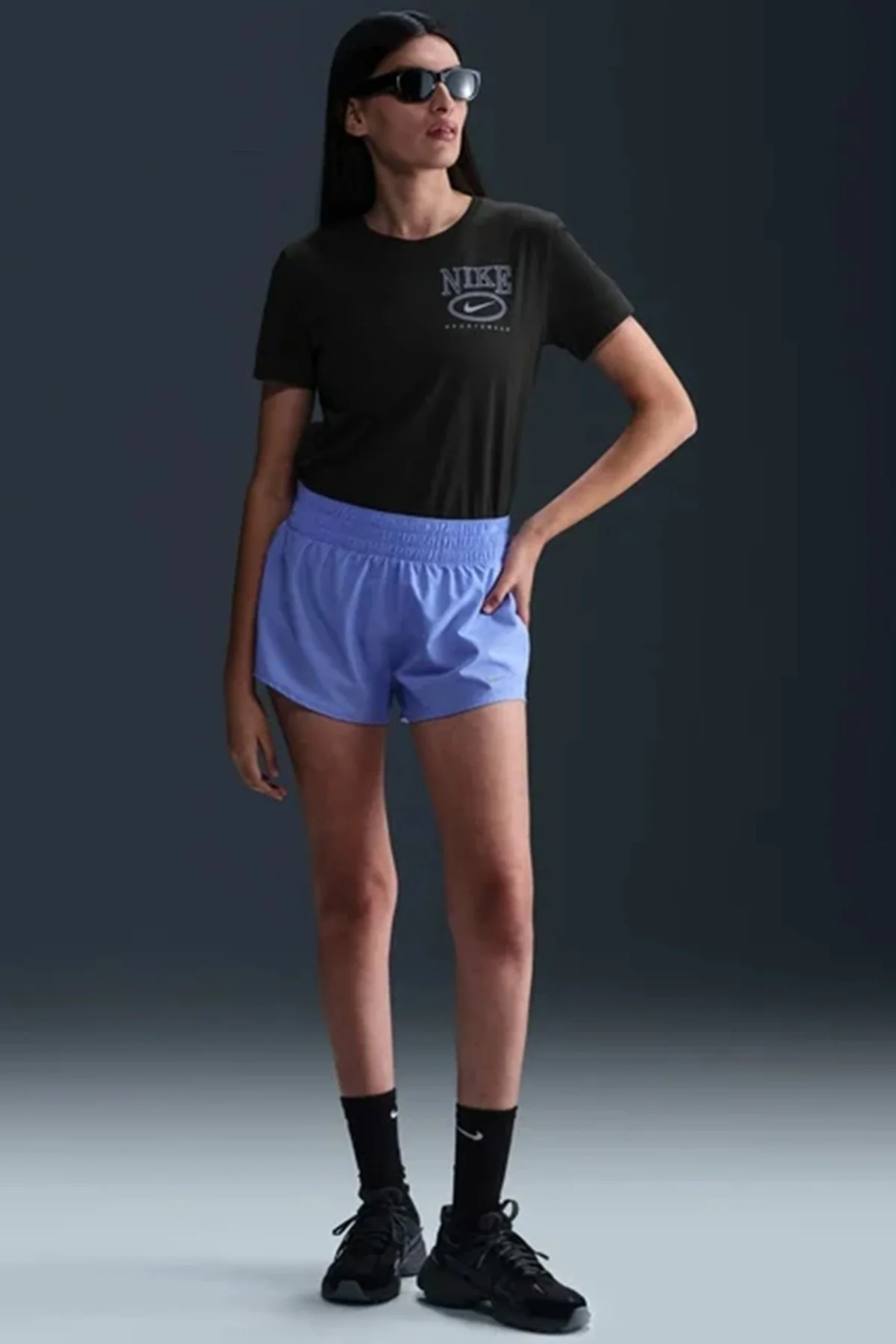 Nike Short-Sleeve Graphic T-Shirt Black Baskılı Tişört Siyah Nike Short-Sleeve Graphic T-Shirt Black Baskılı Tişört Siyah Fiyatı, Yorumları ve Özellikleri