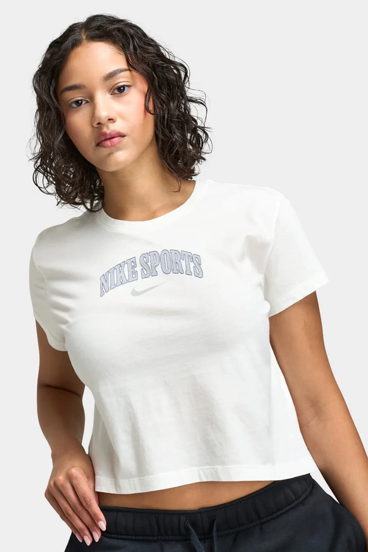Nike Short-Sleeve Womes T-Shirt White Kadın Tişört Beyaz Nike Short-Sleeve Womes T-Shirt White Kadın Tişört Beyaz
