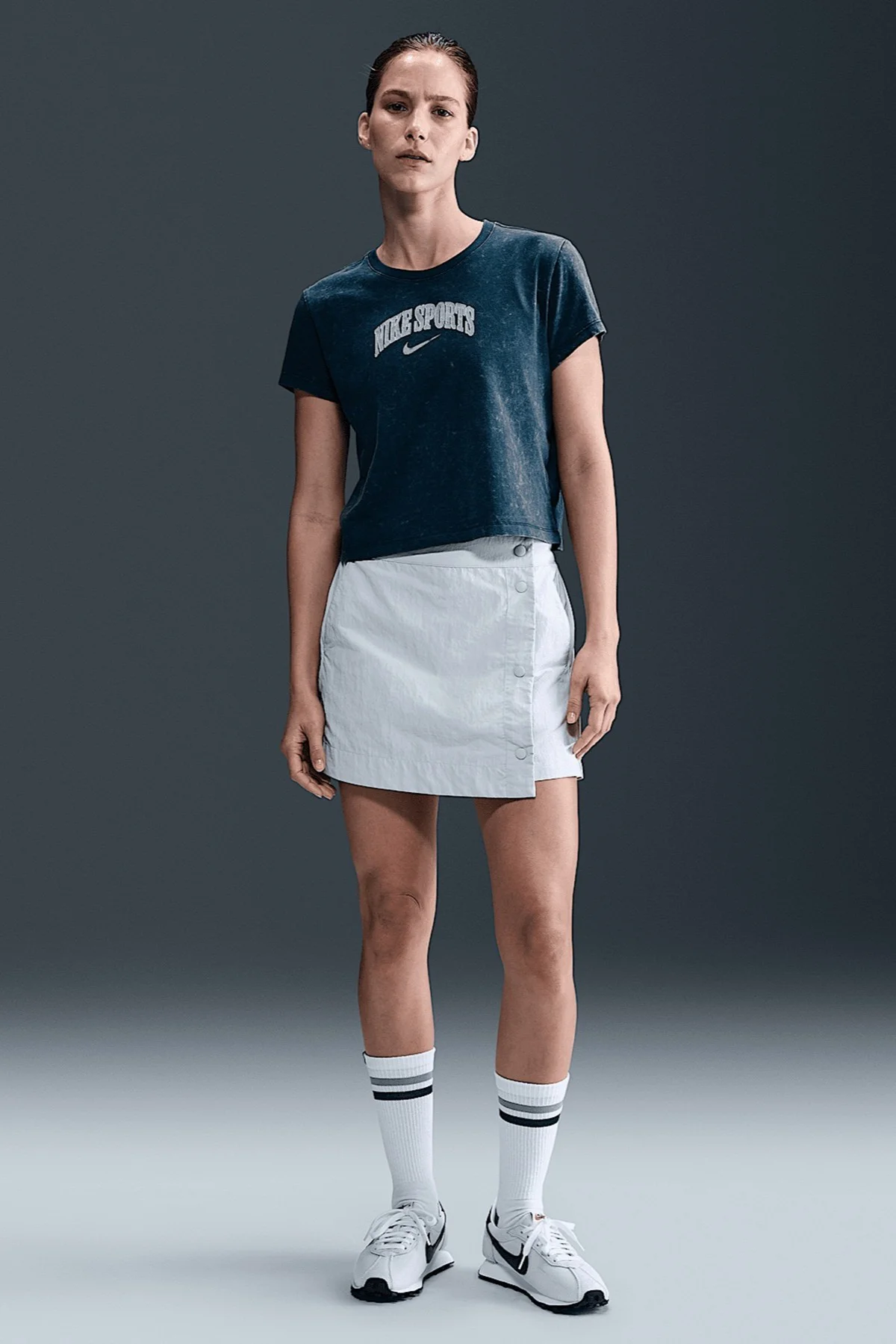 Nike Short-Sleeve Womes T-Shirt Navy Kadın Tişört Lacivert Nike Short-Sleeve Womes T-Shirt Navy Kadın Tişört Lacivert Fiyatı, Yorumları ve Özellikleri
