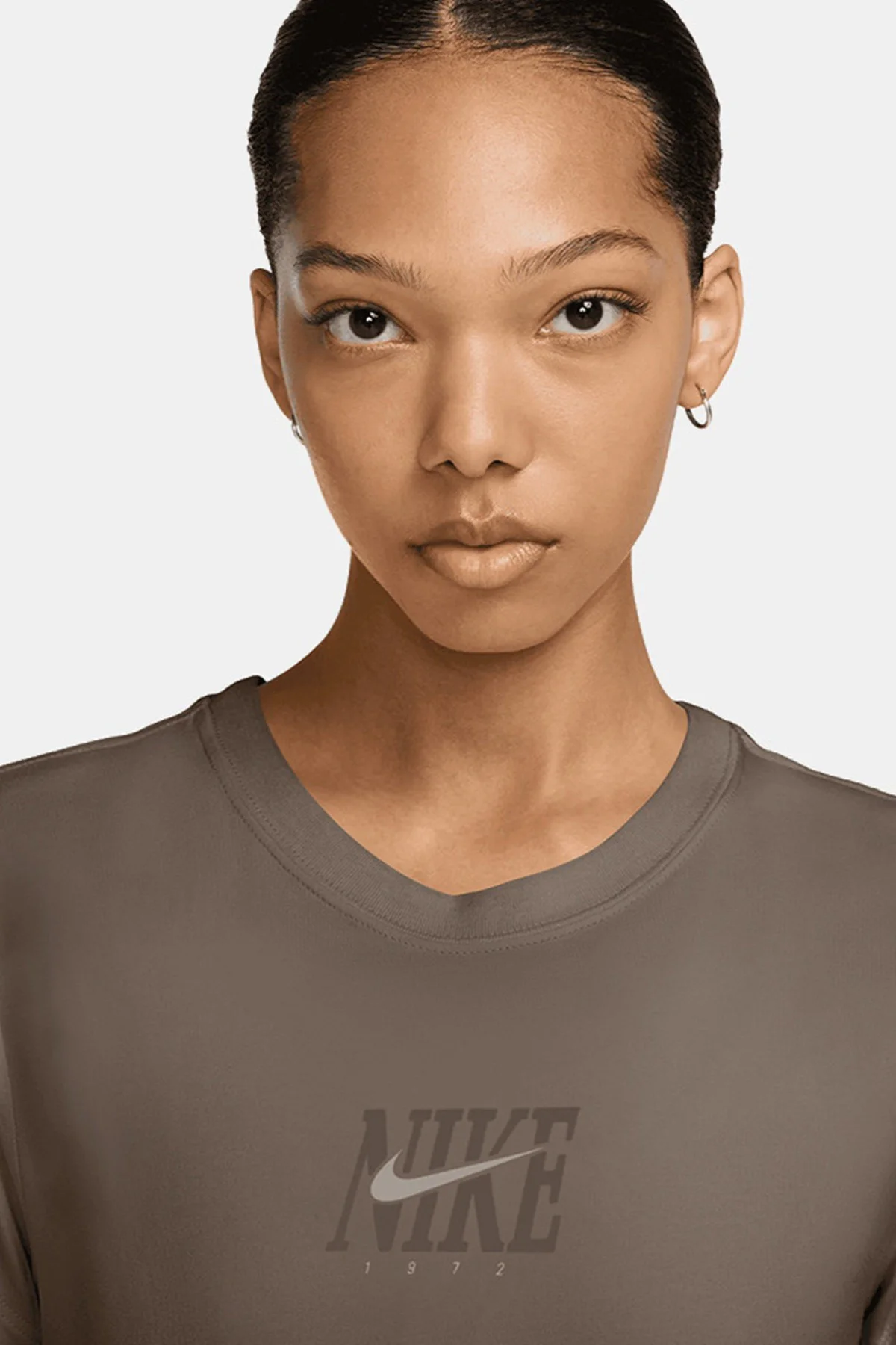 Nike Slim Phoenix Womens Brown Tshirt Kısa Kollu Kadın Tişört Kahverengi