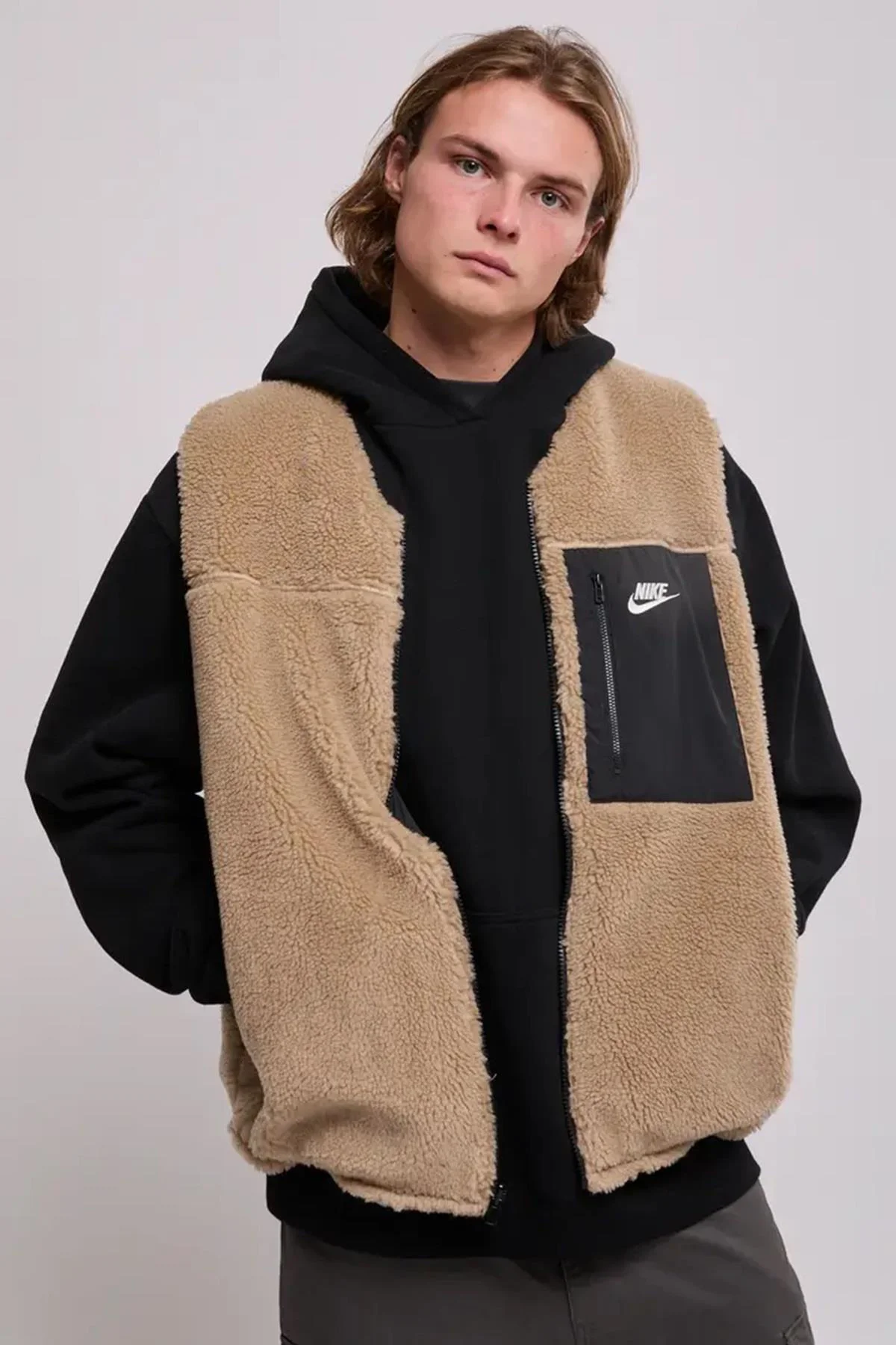 Nike Sporswear Club Fleece Winterized Reversible Sythetic Fill Full-Zip Çift Traflı Erkek Bol Kesim Peluş Sentetik Dolgu Yelek Kahve-Siyah Nike Sporswear Club Fleece Winterized Reversible Sythetic Fill Full-Zip Çift Traflı Erkek Bol Kesim Peluş Sentetik Dolgu Yelek Kahve-Siyah Fiyatı, Yorumları ve Özellikleri