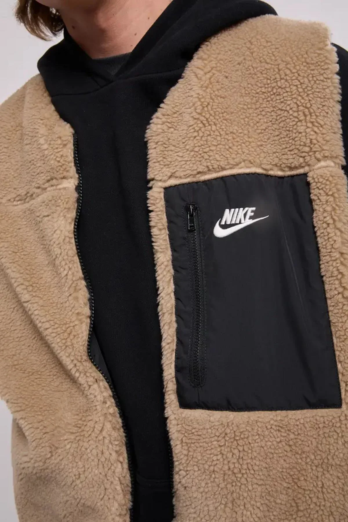 Nike Sporswear Club Fleece Winterized Reversible Sythetic Fill Full-Zip Çift Traflı Erkek Bol Kesim Peluş Sentetik Dolgu Yelek Kahve-Siyah Nike Sporswear Club Fleece Winterized Reversible Sythetic Fill Full-Zip Çift Traflı Erkek Bol Kesim Peluş Sentetik Dolgu Yelek Kahve-Siyah Fiyatı, Yorumları ve Özellikleri