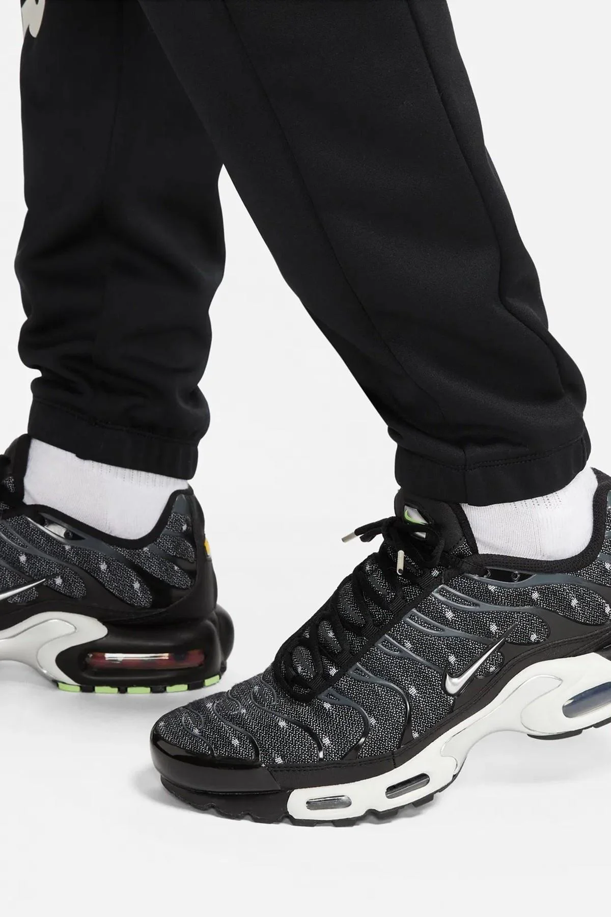 Nike Sportswear Air Jogger Erkek Refleftörlü Eşofman Altı Siyah Nike Sportswear Air Jogger Erkek Refleftörlü Eşofman Altı Siyah Fiyatı, Yorumları ve Özellikleri