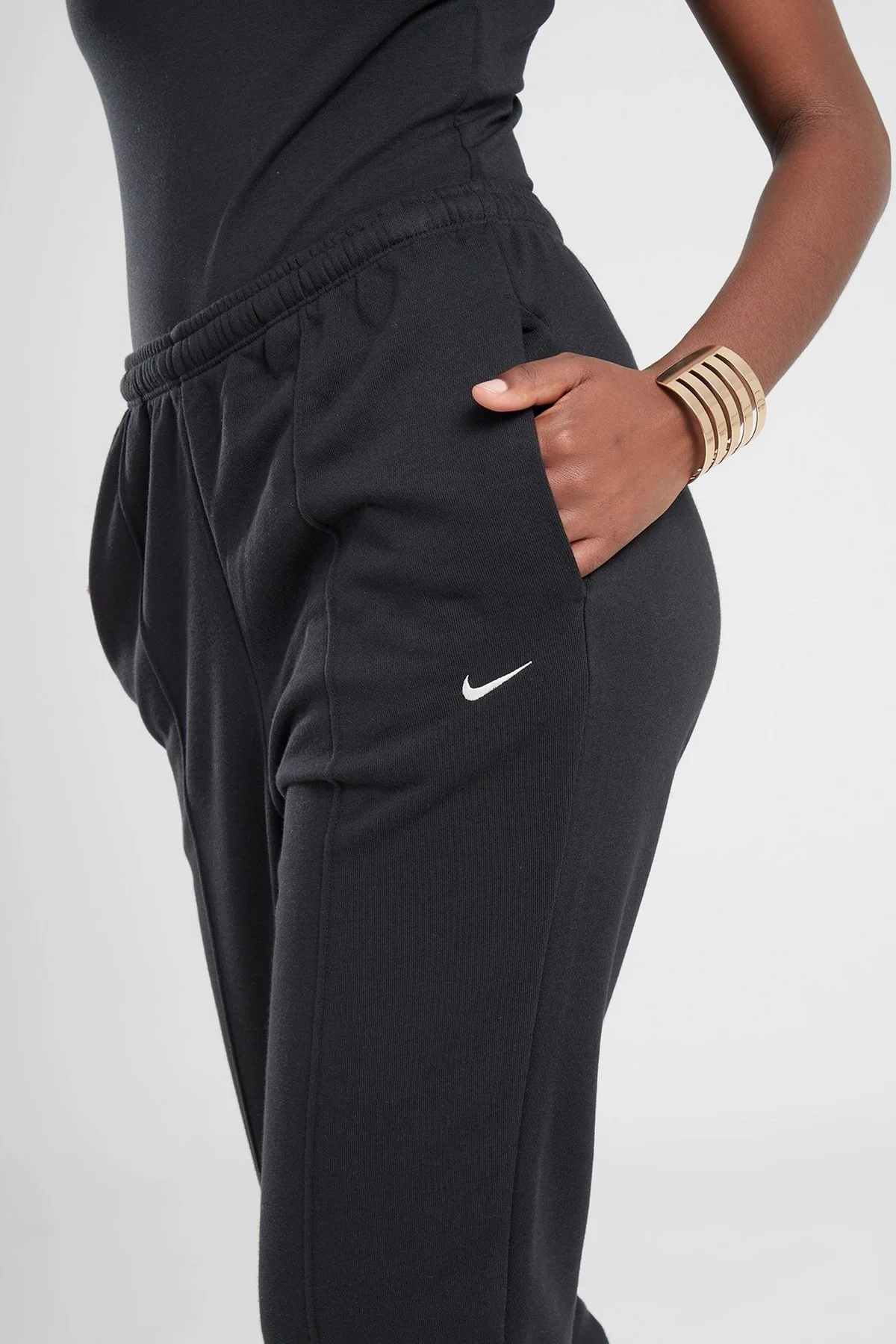Nike Sportswear Chill Terry High Rise Jogger Kadın Yüksek Bel Slim Fit Eşofman Altı Siyah Nike Sportswear Chill Terry High Rise Jogger Kadın Yüksek Bel Slim Fit Eşofman Altı Siyah