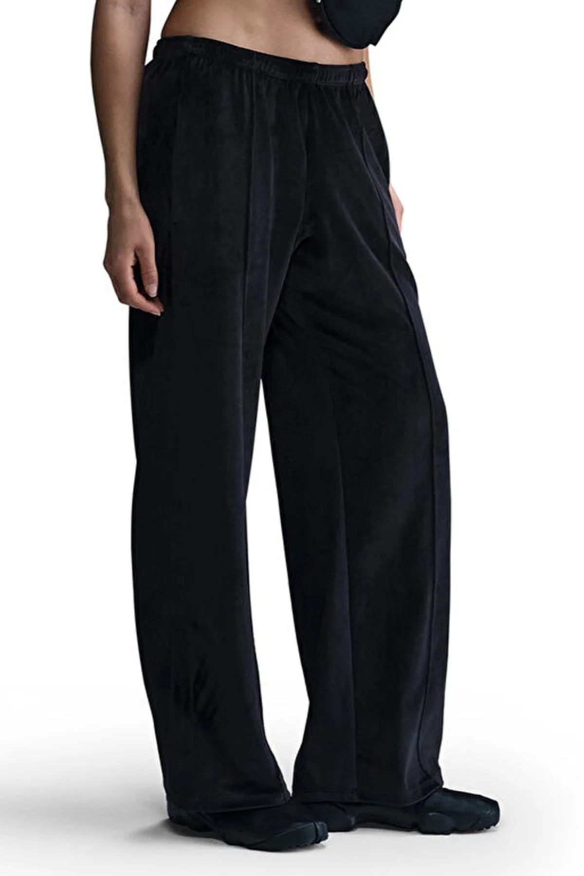Nike Sportswear Clothing Track Chill Knit Pants.Düz Paça Kadife Kadın Eşofman Altı Siyah Nike Sportswear Clothing Track Chill Knit Pants.Düz Paça Kadife Kadın Eşofman Altı Siyah