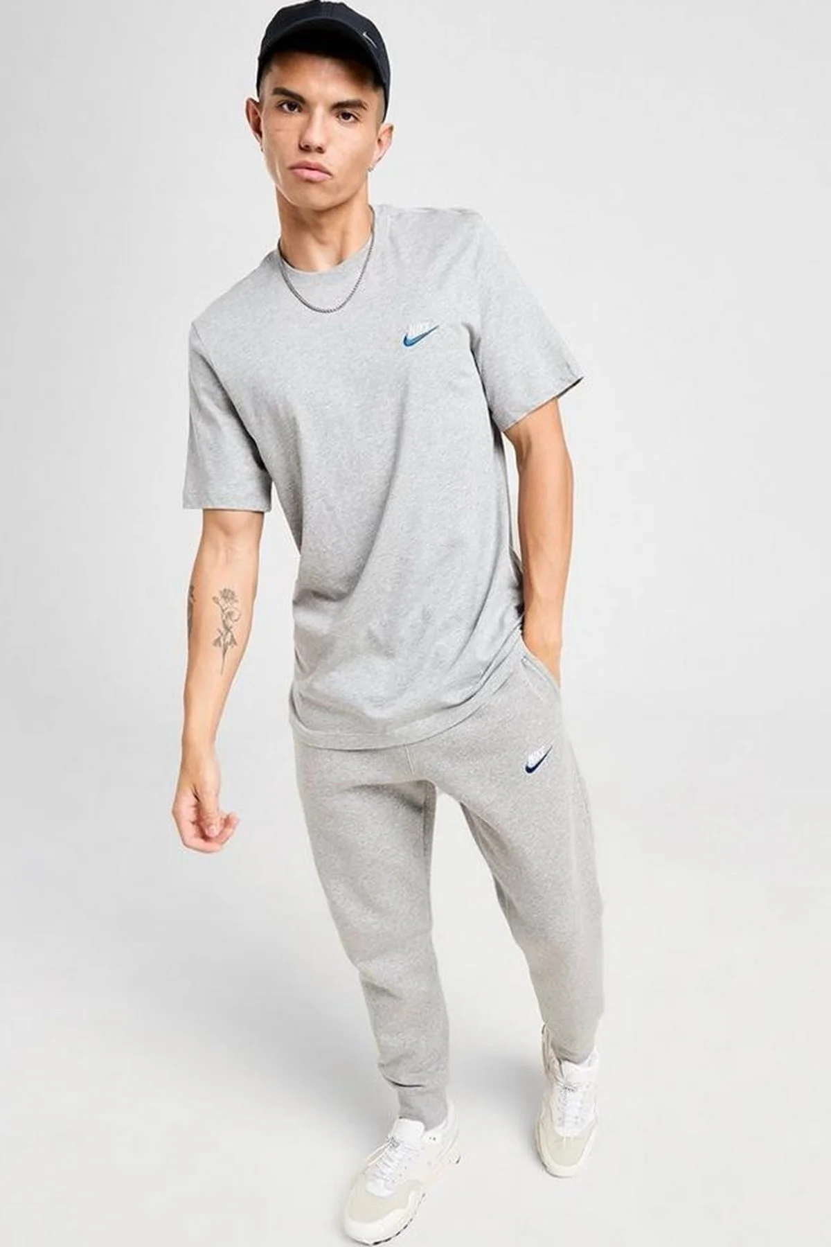 Nike Sportswear Club Men's T-Shirt Erkek Pamuklu Tişört Gri