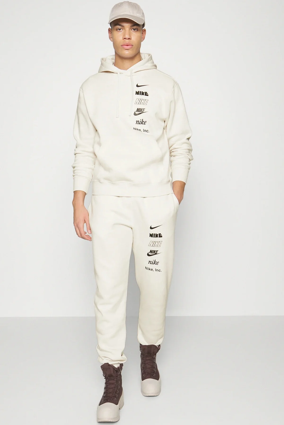 Nike Sportswear Club Fleece Stack Logo Pant Erkek Eşofman Altı Kırık Beyaz Fiyatı, Yorumları ve Özellikleri