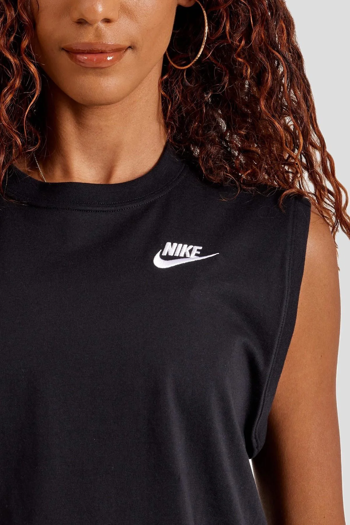 Nike Sportswear Club Women's Sleeveless Cropped Top Kadın Crop Kolsuz Tişört Siyah Nike Sportswear Club Women's Sleeveless Cropped Top Kadın Crop Kolsuz Tişört Siyah Fiyatı, Yorumları ve Özellikleri