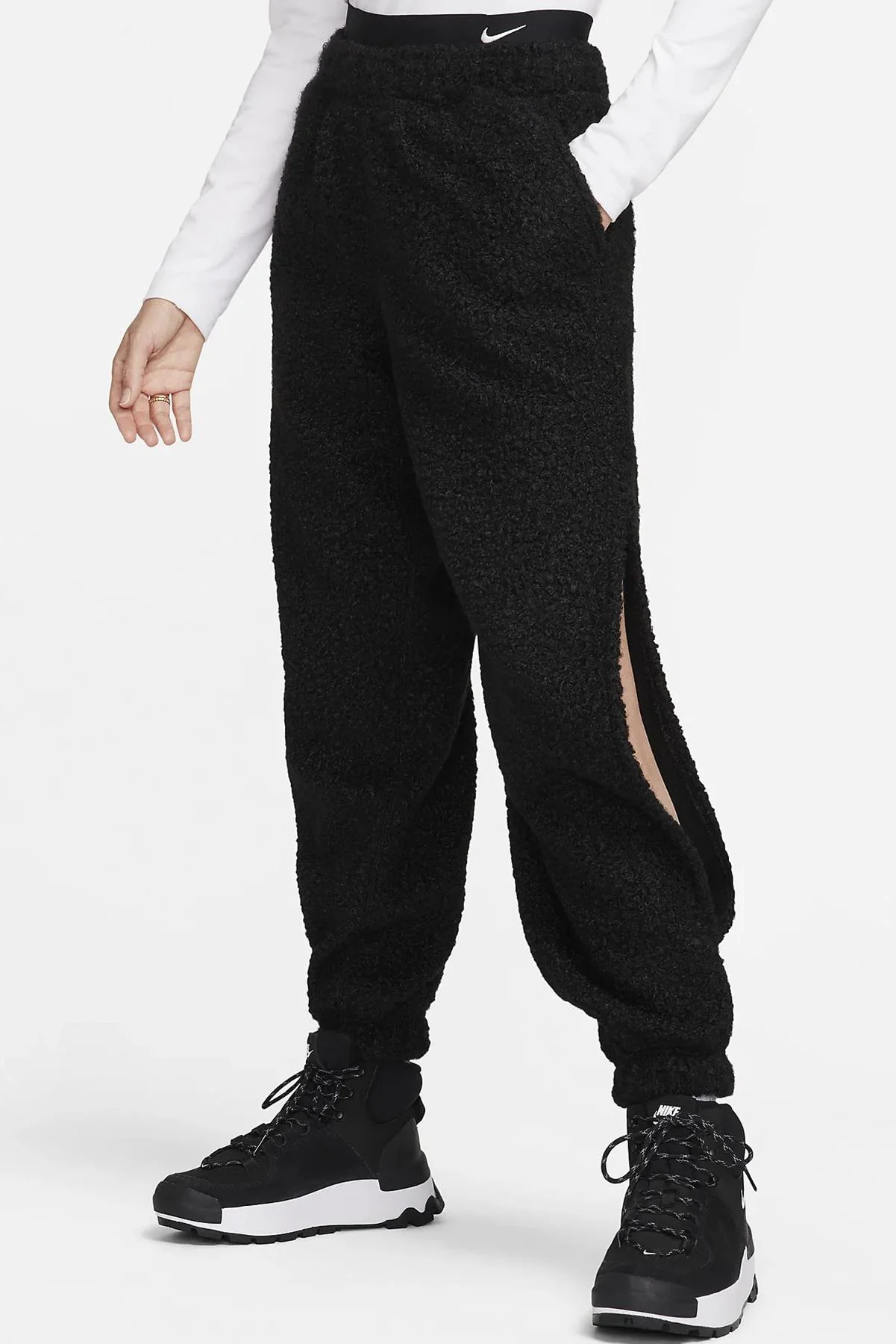 Nike Sportswear Collection Sherpa Loose Fit High Rise Jogger Kadın Yüksek Belli Eşofman Altı Siyah Nike Sportswear Collection Sherpa Loose Fit High Rise Jogger Kadın Yüksek Belli Eşofman Altı Siyah
