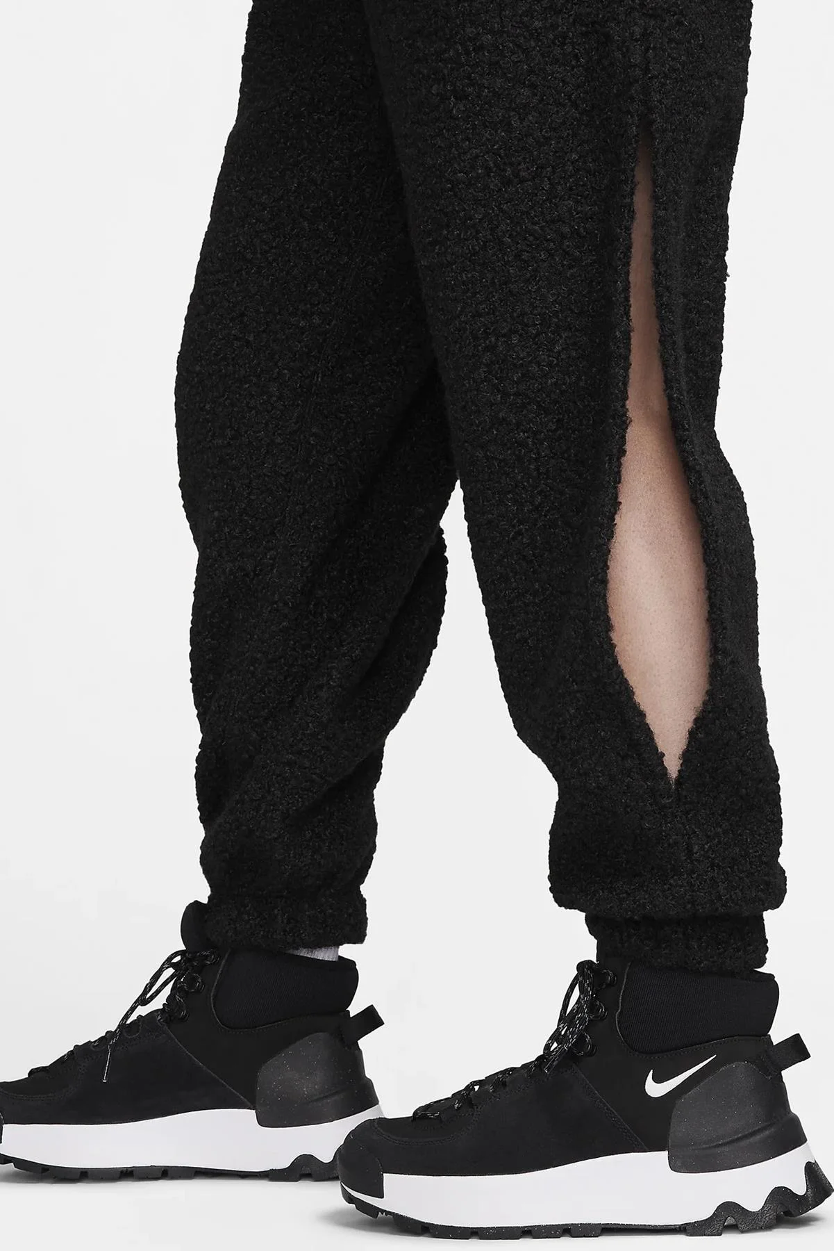 Nike Sportswear Collection Sherpa Loose Fit High Rise Jogger Kadın Yüksek Belli Eşofman Altı Siyah Nike Sportswear Collection Sherpa Loose Fit High Rise Jogger Kadın Yüksek Belli Eşofman Altı Siyah