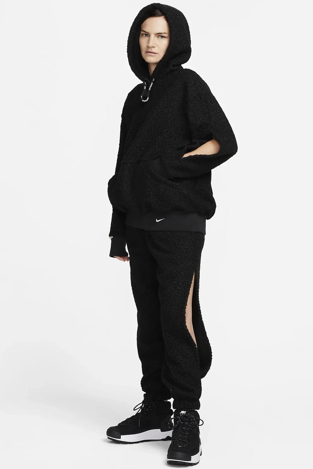 Nike Sportswear Collection Sherpa Loose Fit High Rise Jogger Kadın Yüksek Belli Eşofman Altı Siyah Nike Sportswear Collection Sherpa Loose Fit High Rise Jogger Kadın Yüksek Belli Eşofman Altı Siyah