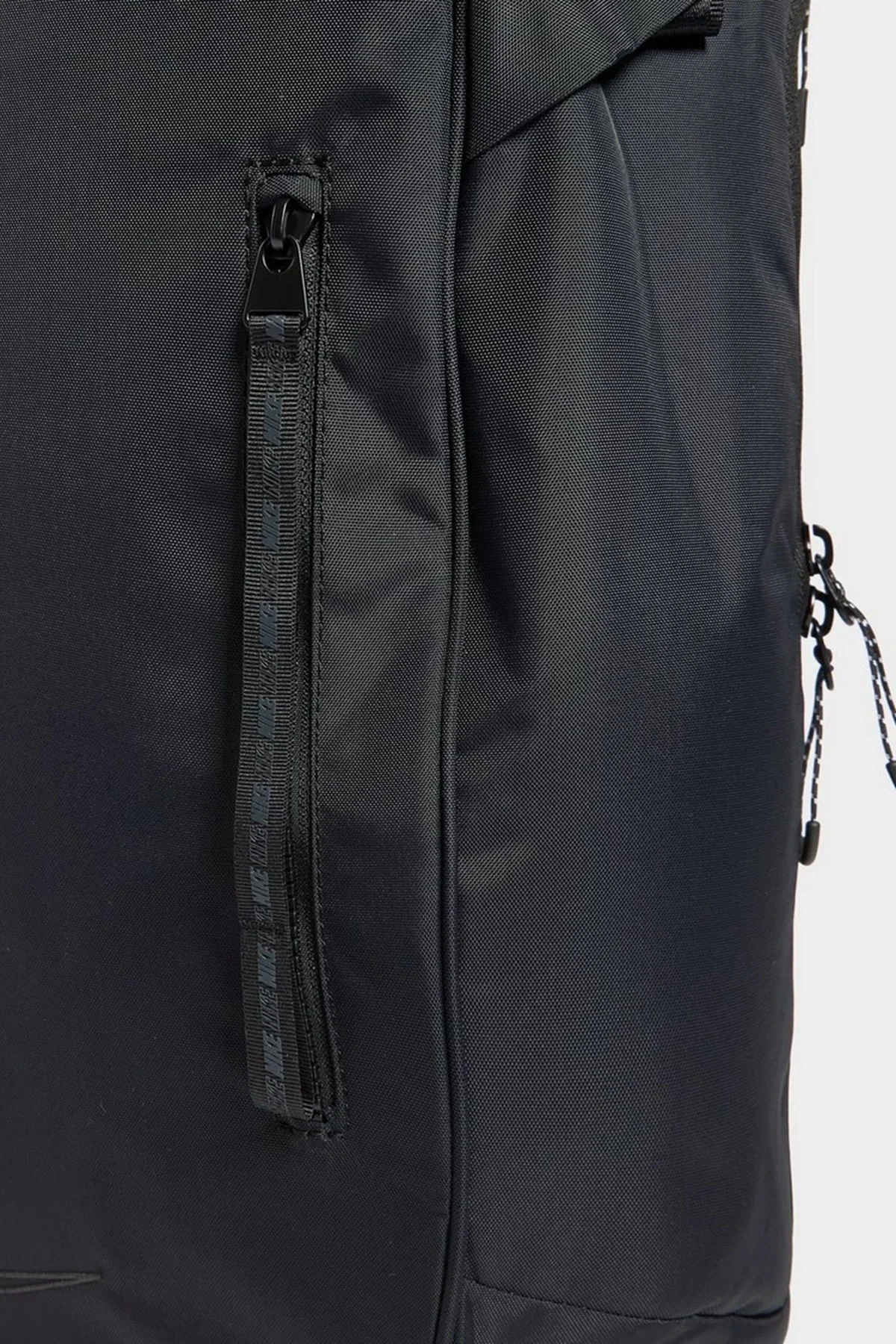 Nike Sportswear Commute Backpack 25L Sırt Destekli Çok Gözlü 25 litre Sırt Çantası Siyah Fiyatı, Yorumları ve Özellikleri