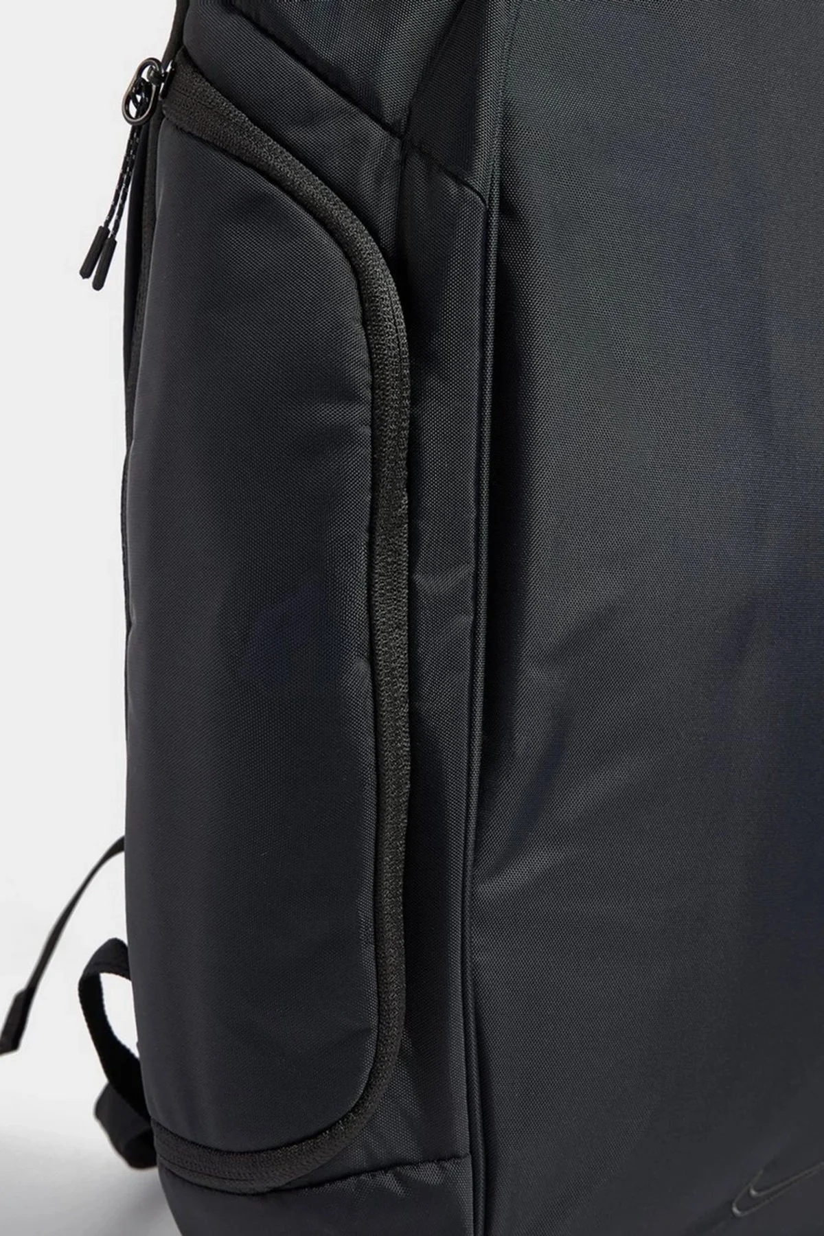 Nike Sportswear Commute Backpack 25L Sırt Destekli Çok Gözlü 25 litre Sırt Çantası Siyah Fiyatı, Yorumları ve Özellikleri