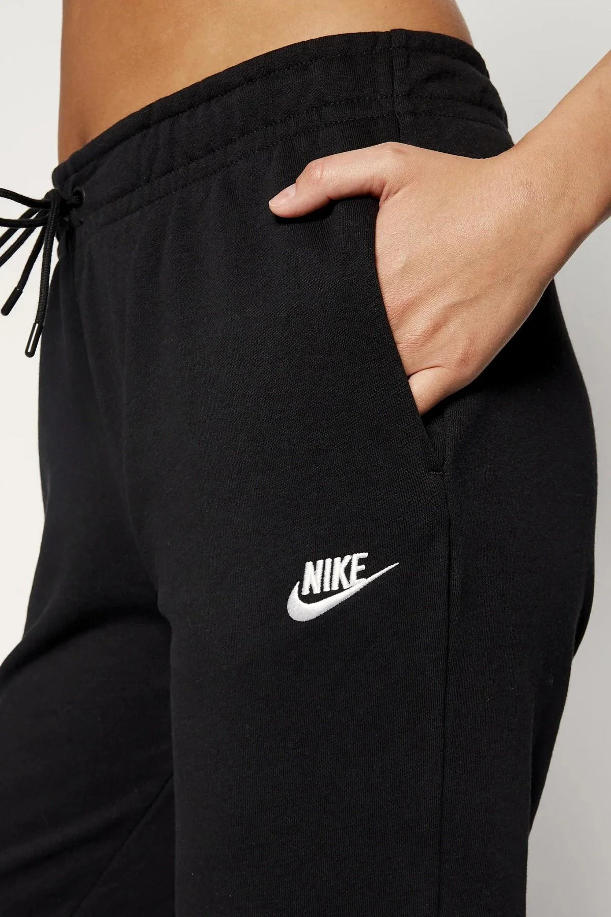 Nike Sportswear Essential Fleece Kadın Siyah Eşofman Altı Nike Sportswear Essential Fleece Kadın Siyah Eşofman Altı Fiyatı, Yorumları ve Özellikleri