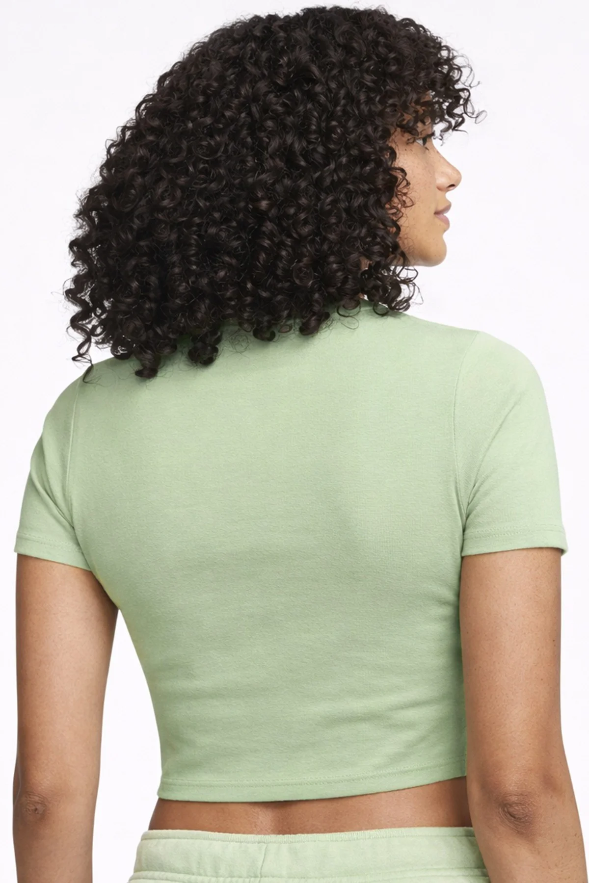 Nike Sportswear Essential Slim-Fit Cropped Kesim Dar Kadın Crop Tişört Yeşil Nike Sportswear Essential Slim-Fit Cropped Kesim Dar Kadın Crop Tişört Yeşil Fiyatı, Yorumları ve Özellikleri