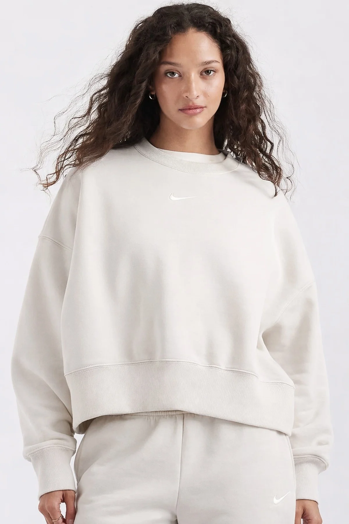 Nike Sportswear Essential Collection Fleece Oversized Kadın Sweatshirt Krem Nike Sportswear Essential Collection Fleece Oversized Kadın Sweatshirt Krem Fiyatı, Yorumları ve Özellikleri