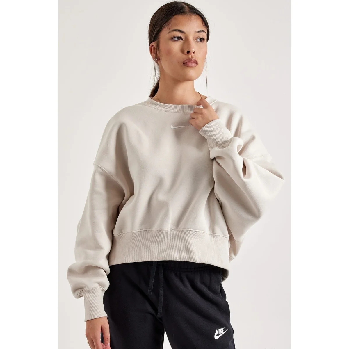 Nike Sportswear Essential Collection Fleece Oversized Kadın Sweatshirt Ekru Nike Sportswear Essential Collection Fleece Oversized Kadın Sweatshirt Ekru Fiyatı, Yorumları ve Özellikleri