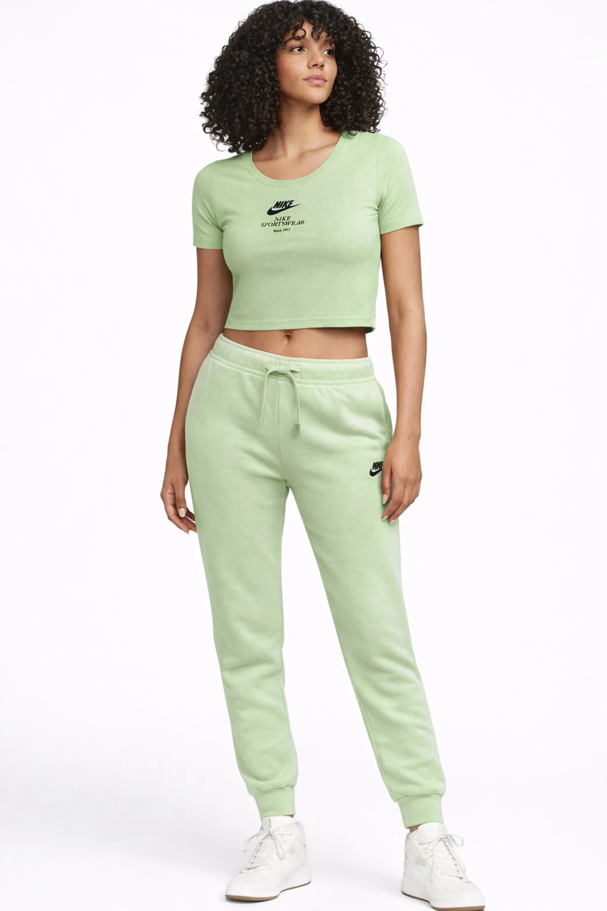 Nike Sportswear Essential Slim-Fit Cropped Kesim Dar Kadın Crop Tişört Yeşil Nike Sportswear Essential Slim-Fit Cropped Kesim Dar Kadın Crop Tişört Yeşil Fiyatı, Yorumları ve Özellikleri