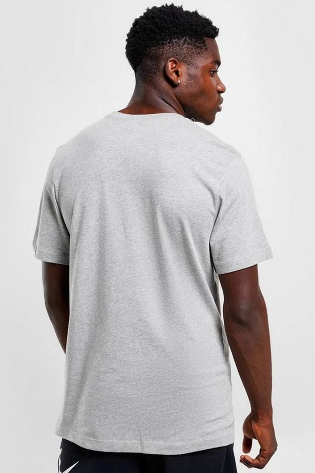 Nike Sportswear Futura Swoosh Logo Tee T Shirt Unisex Baskılı Tişört Gri Nike Sportswear Futura Swoosh Logo Tee T Shirt Unisex Baskılı Tişört Gri