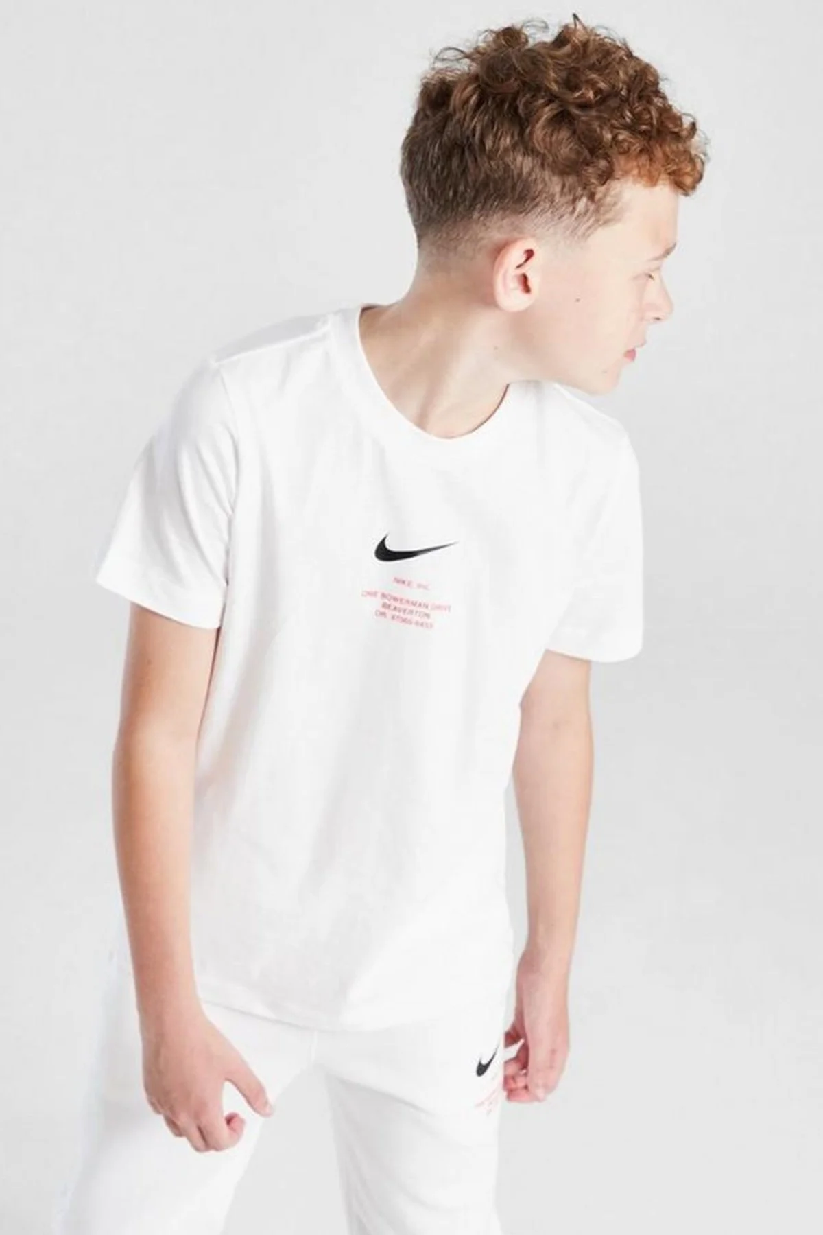 Nike Sportswear Graphic Cotton Kids Tee White Baskılı Unisex Çocuk Tişört Beyaz Fiyatı, Yorumları ve Özellikleri