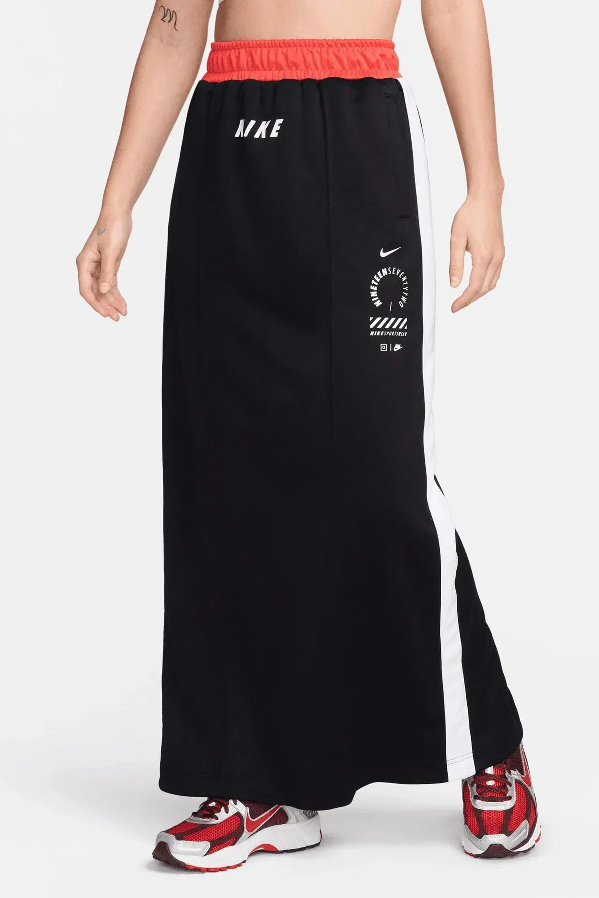 Nike Sportswear Maxi Skirt Kadın Uzun Spor Etek Siyah Nike Sportswear Maxi Skirt Kadın Uzun Spor Etek Siyah Fiyatı, Yorumları ve Özellikleri