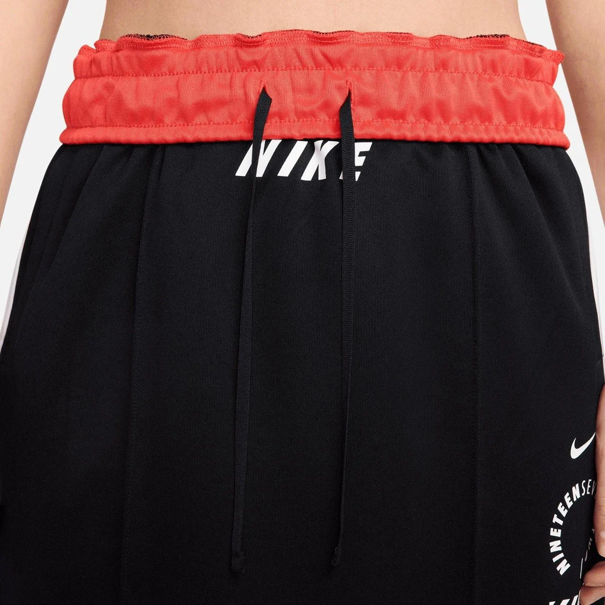 Nike Sportswear Maxi Skirt Kadın Uzun Spor Etek Siyah Nike Sportswear Maxi Skirt Kadın Uzun Spor Etek Siyah Fiyatı, Yorumları ve Özellikleri