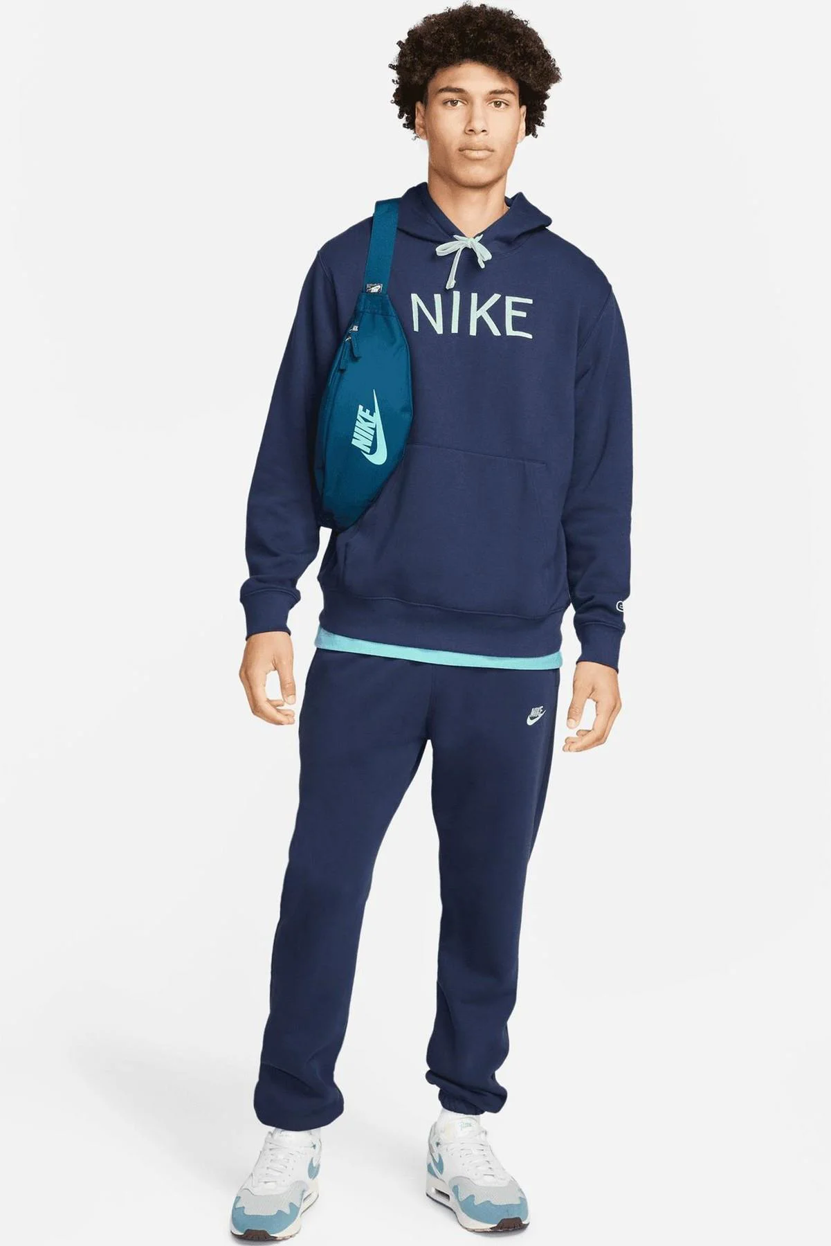 Nike Sportswear Men's Hoodie Erkek Kapüşonlu Sweatshirt Lacivert Nike Sportswear Men's Hoodie Erkek Kapüşonlu Sweatshirt Lacivert Fiyatı, Yorumları ve Özellikleri
