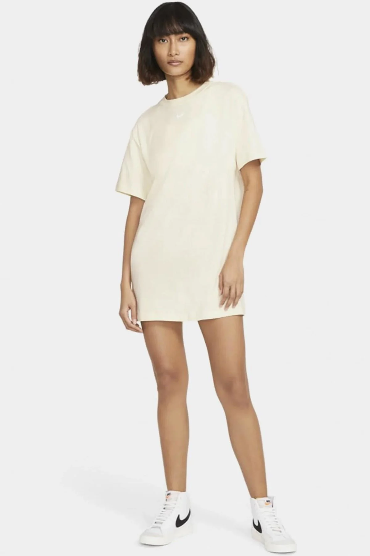 Nike Sportswear Organic Cotton Short Sleve Dress Nakış Swooslu Elbise Krem Fiyatı, Yorumları ve Özellikleri