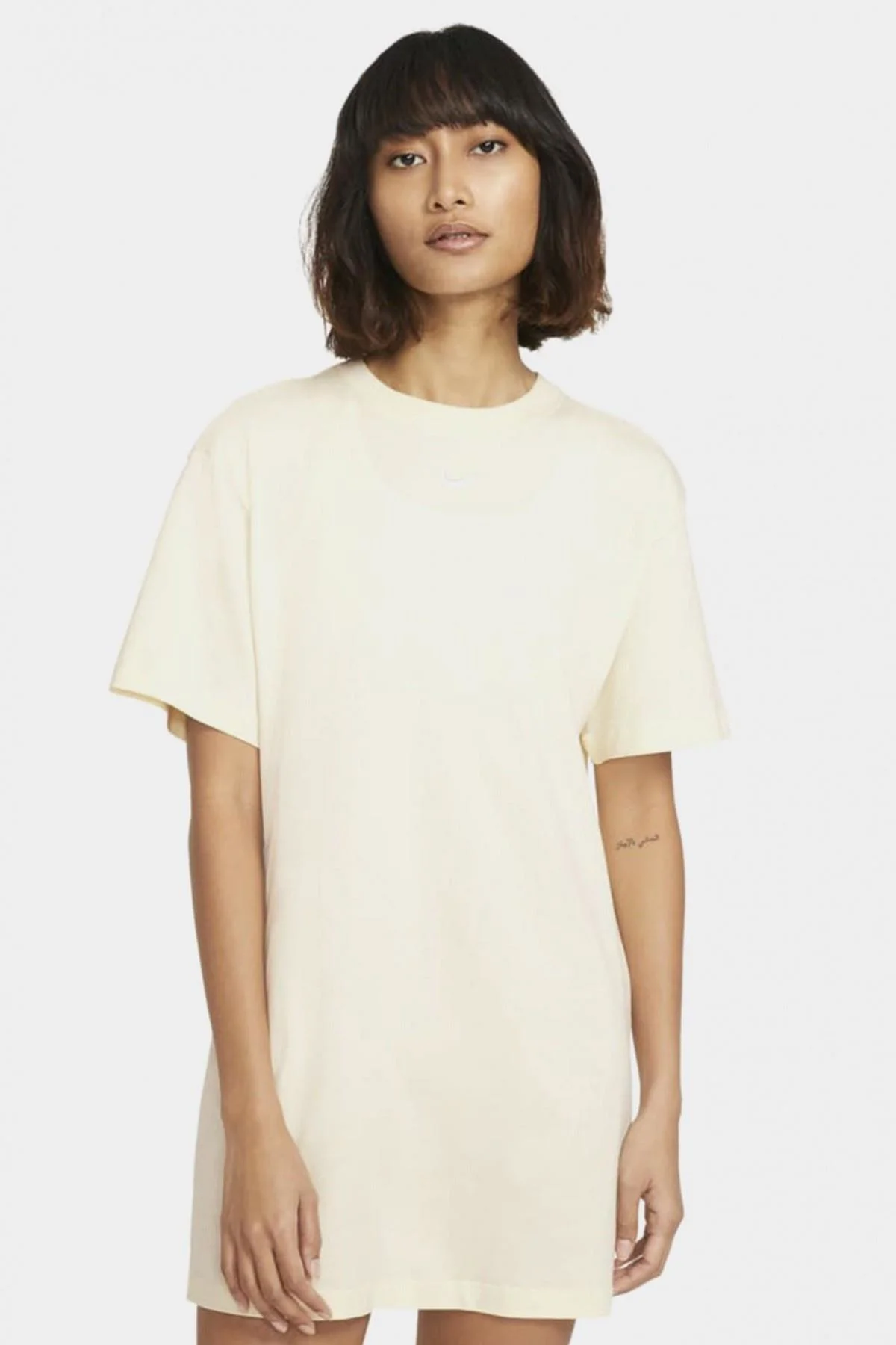Nike Sportswear Organic Cotton Short Sleve Dress Nakış Swooslu Elbise Krem Fiyatı, Yorumları ve Özellikleri