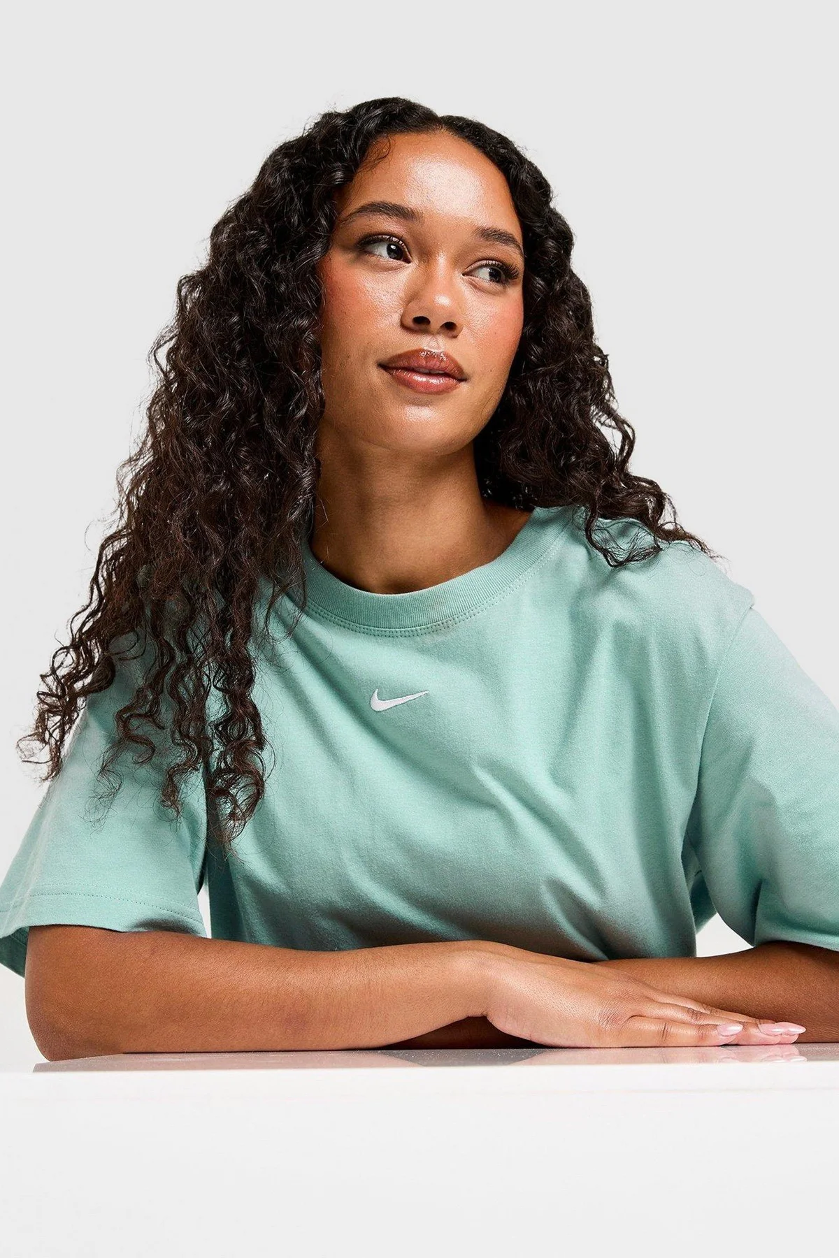 Nike Sportswear Organic Cotton Loose Fit T-shirt Kadın Nakış Swooslu Bol Kesim Tişört Yeşil Nike Sportswear Organic Cotton Loose Fit T-shirt Kadın Nakış Swooslu Bol Kesim Tişört Yeşil Fiyatı, Yorumları ve Özellikleri