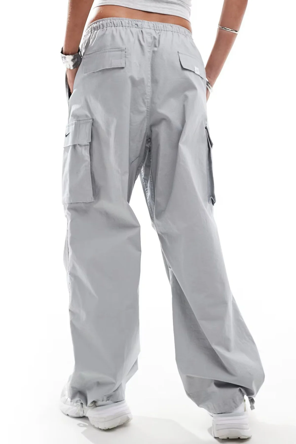 Nike Sportswear Oversized Cargo Dans Pant Kadın Oversize Kargo Cepli Dokuma Eşofman Altı Gri Nike Sportswear Oversized Cargo Dans Pant Kadın Oversize Kargo Cepli Dokuma Eşofman Altı Gri Fiyatı, Yorumları ve Özellikleri