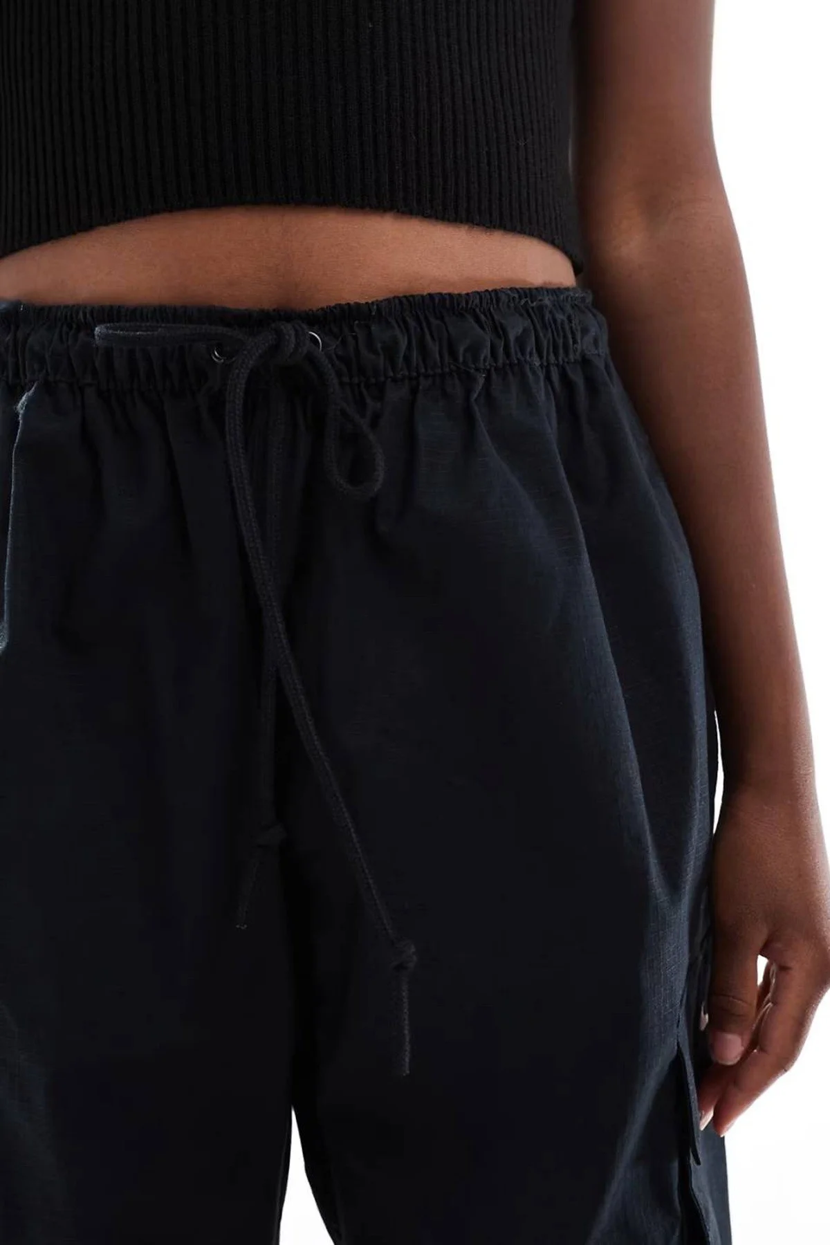 Nike Sportswear Oversized Cargo Dans Pant Kadın Oversize Kargo Cepli Dokuma Eşofman Altı Siyah Nike Sportswear Oversized Cargo Dans Pant Kadın Oversize Kargo Cepli Dokuma Eşofman Altı Siyah