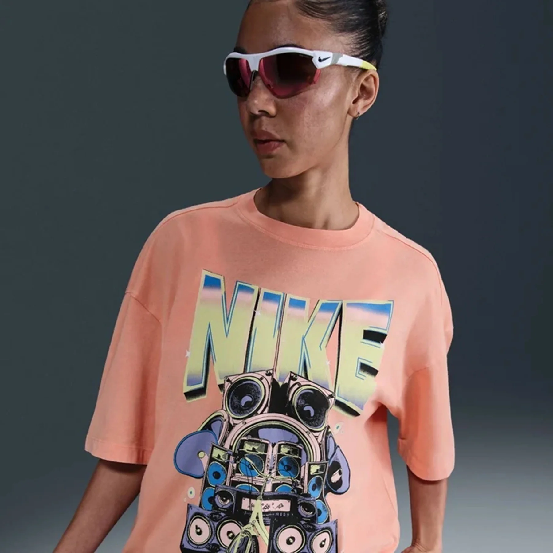 Nike Sportswear Oversize SS Womens Tee Grafik Baskılı Bol Kesim Kadın Tişört Turuncu Nike Sportswear Oversize SS Womens Tee Grafik Baskılı Bol Kesim Kadın Tişört Turuncu Fiyatı, Yorumları ve Özellikleri
