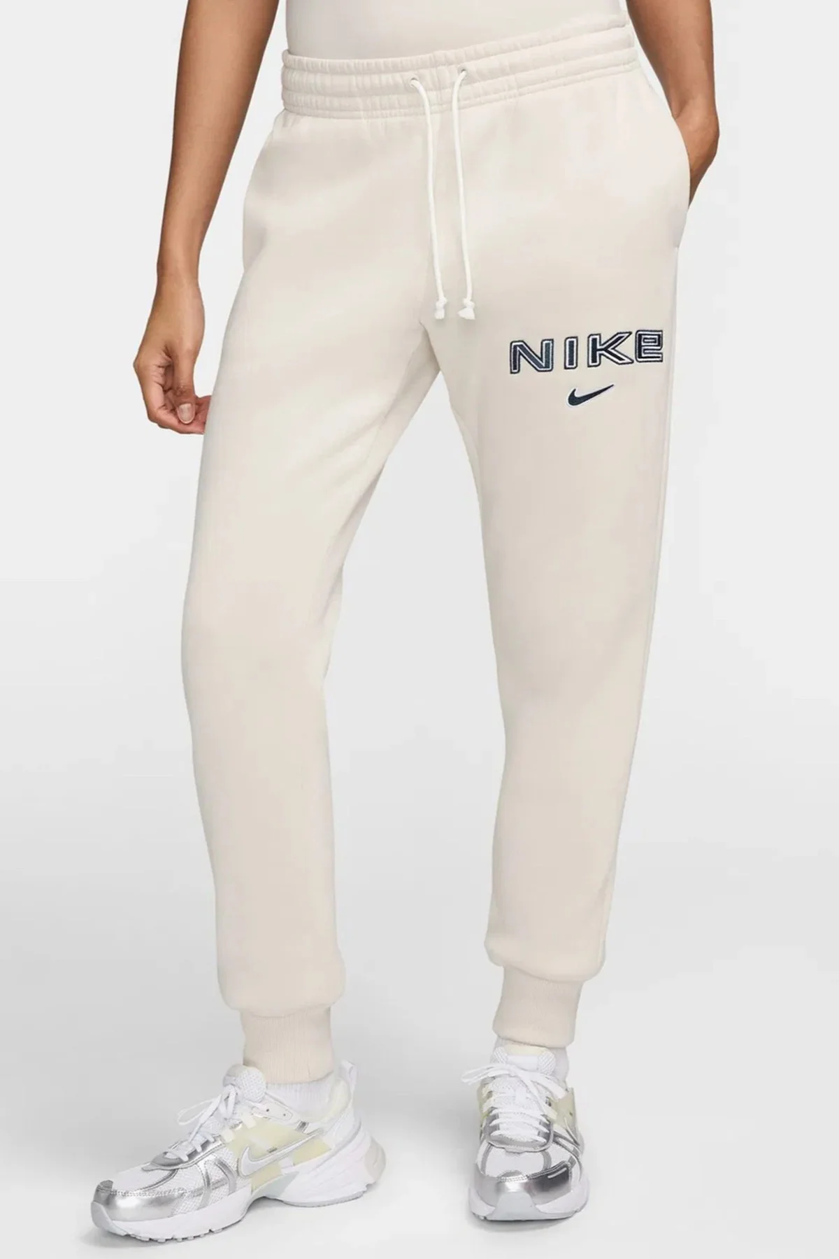 Nike Sportswear Phoenix Fleece Mid Rise Standart Fit Kadın Eşofman Altı Krem Nike Sportswear Phoenix Fleece Mid Rise Standart Fit Kadın Eşofman Altı Krem Fiyatı, Yorumları ve Özellikleri