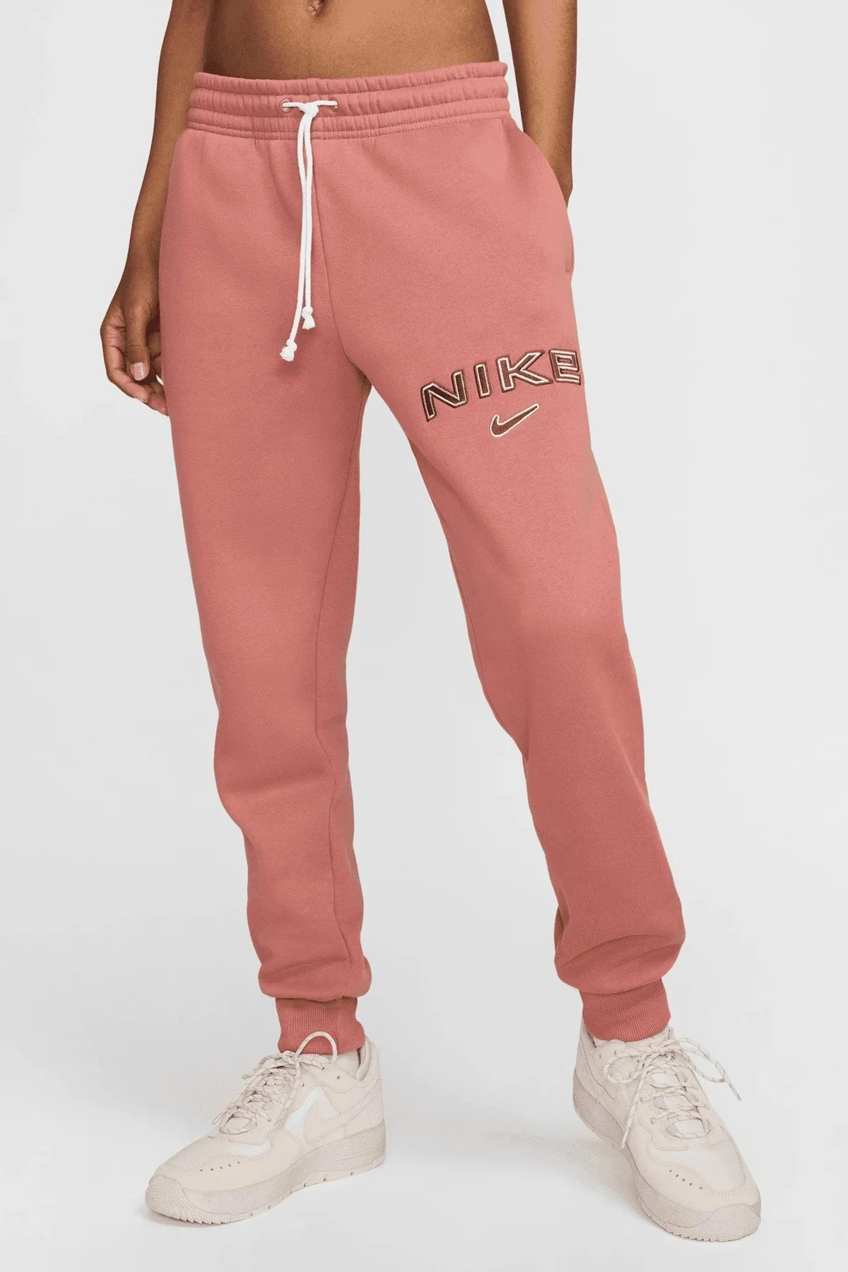Nike Sportswear Phoenix Fleece Mid Rise Standart Fit Kadın Eşofman Altı Kiremit Nike Sportswear Phoenix Fleece Mid Rise Standart Fit Kadın Eşofman Altı Kiremit
