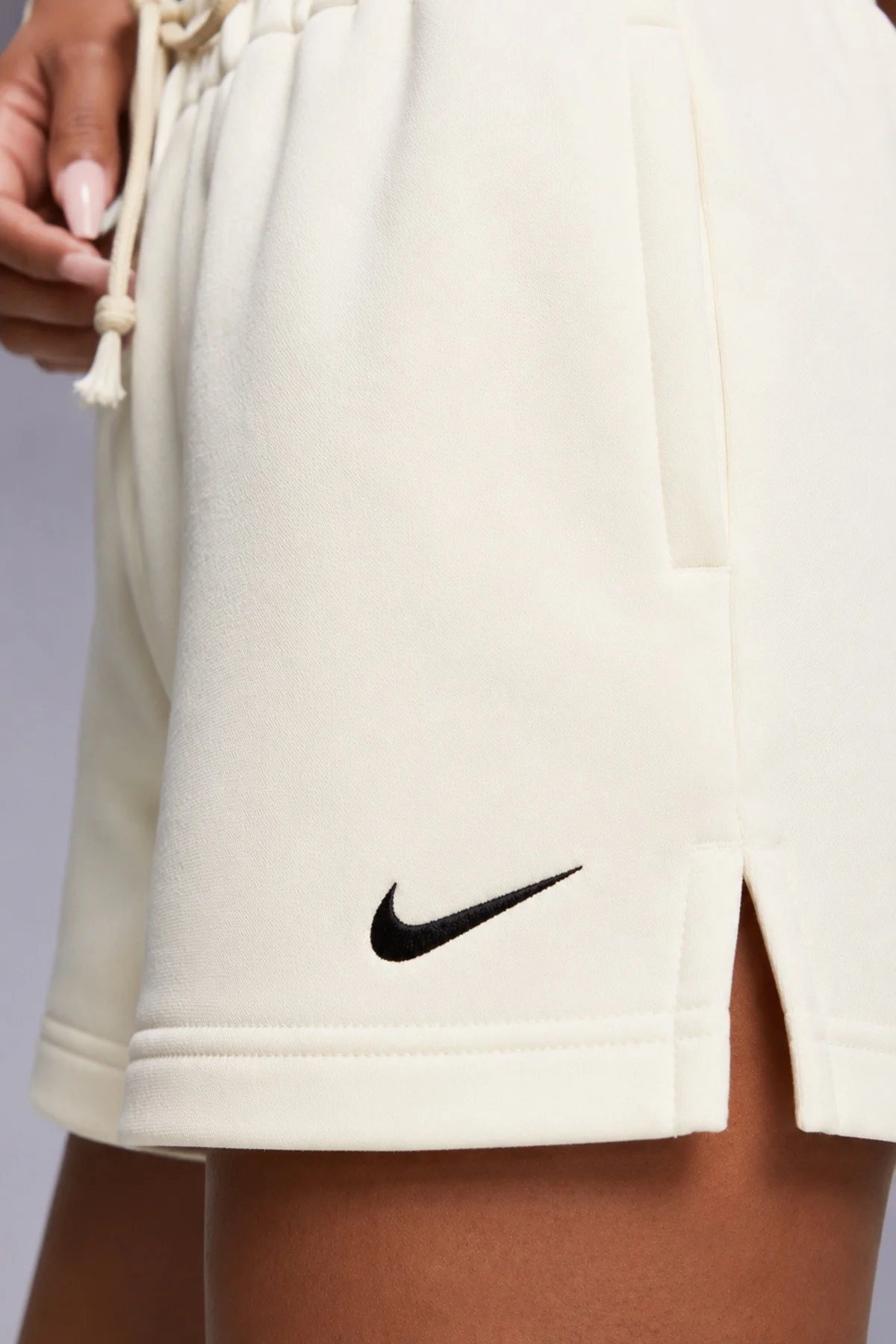 Nike Sportswear Phoenix Fleece Mid Rise 2" inc Short Kadın Şardonlu Kalın Şort Krem Fiyatı, Yorumları ve Özellikleri