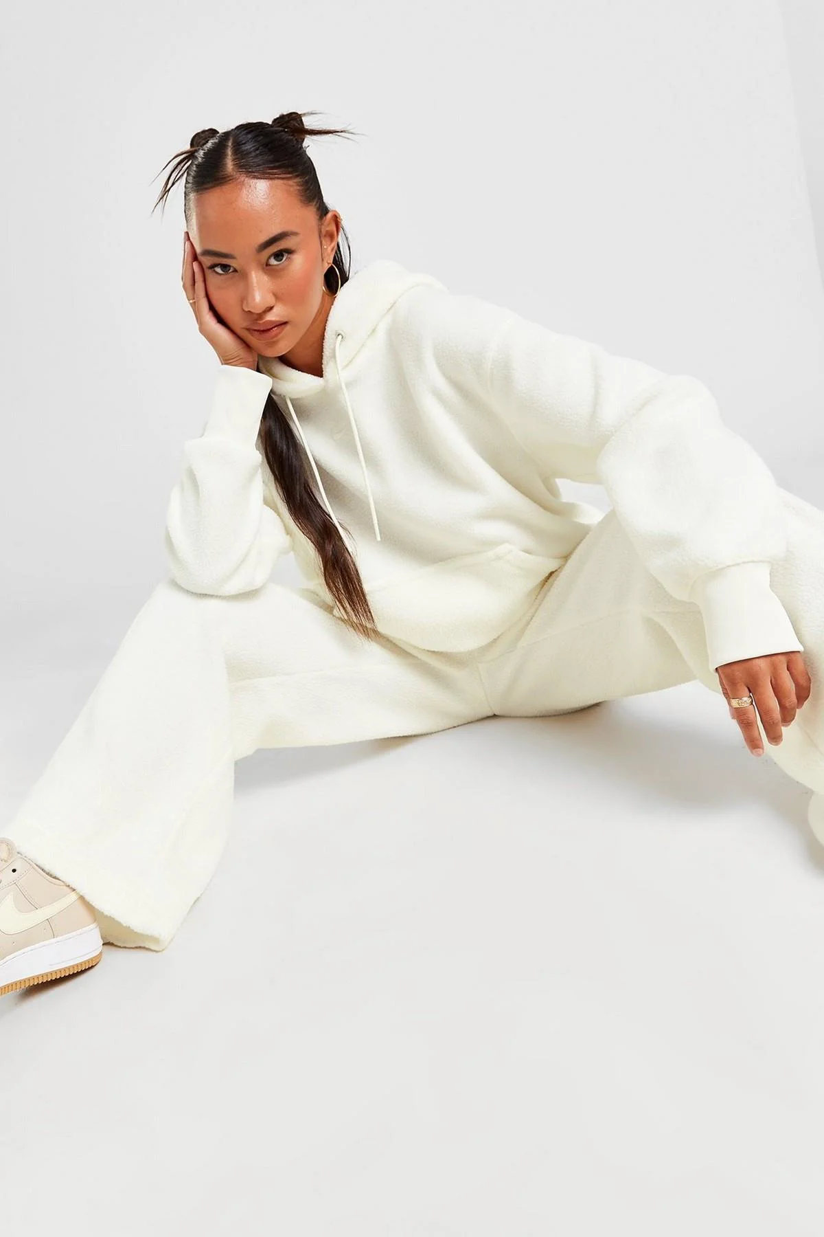 Nike Sportswear Plush Hoodie Sweatshirt Stone Oversize Kadın Geniş Kalıp Peluş Kapüşonlu Sweatshirt Krem Nike Sportswear Plush Hoodie Sweatshirt Stone Oversize Kadın Geniş Kalıp Peluş Kapüşonlu Sweatshirt Krem Fiyatı, Yorumları ve Özellikleri